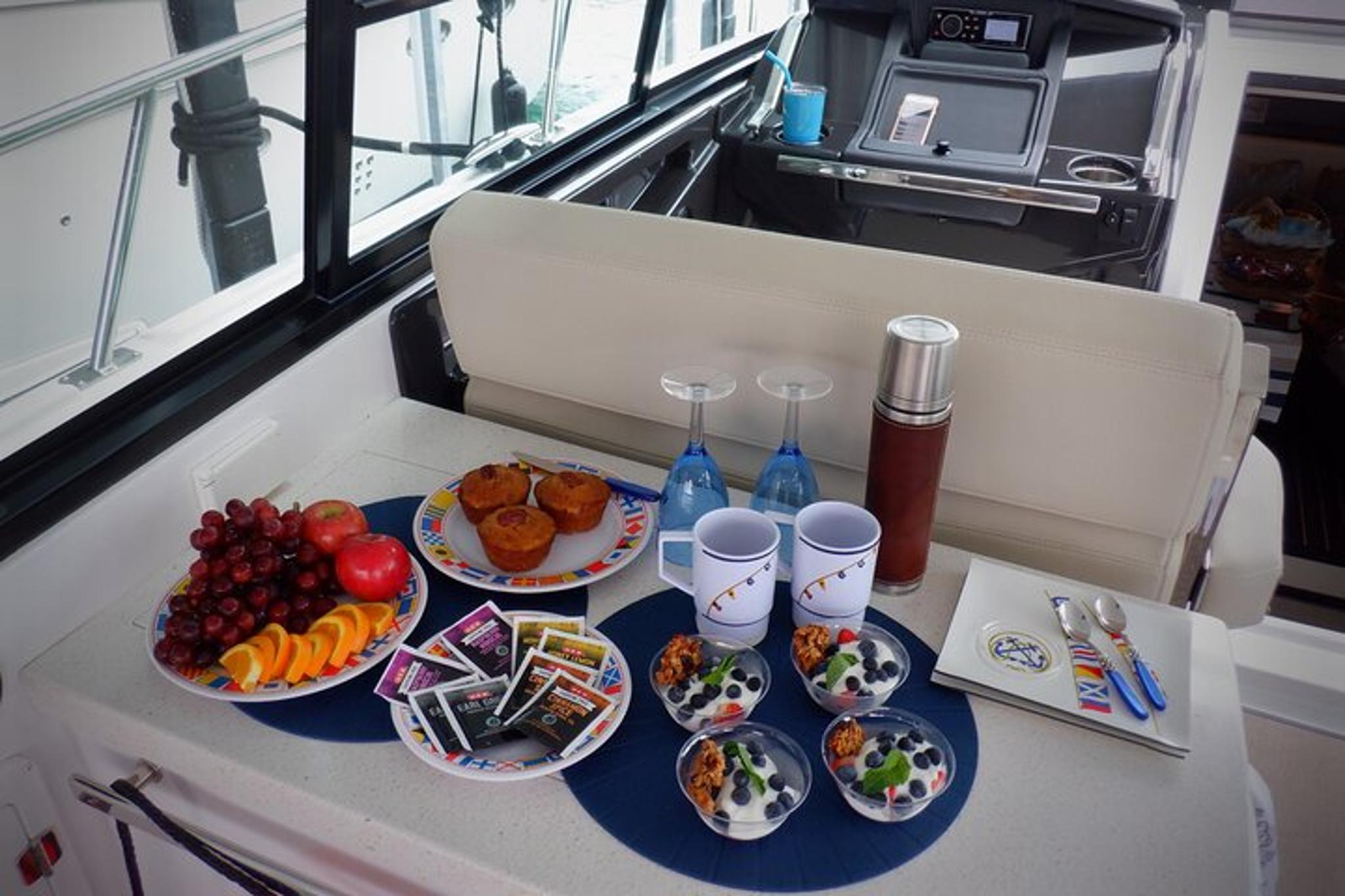 Austin Spa Day Onboard Yacht - Image 4