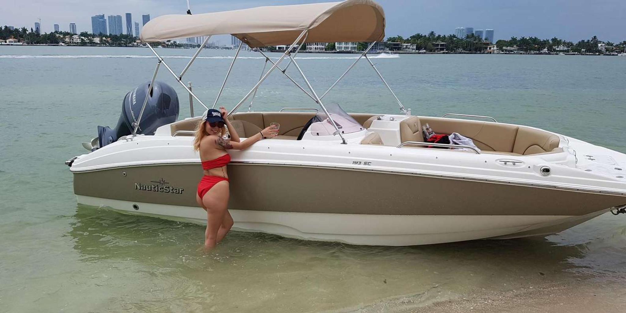 Miami Self-Drive Boat Rental on Biscayne Bay - Image 6