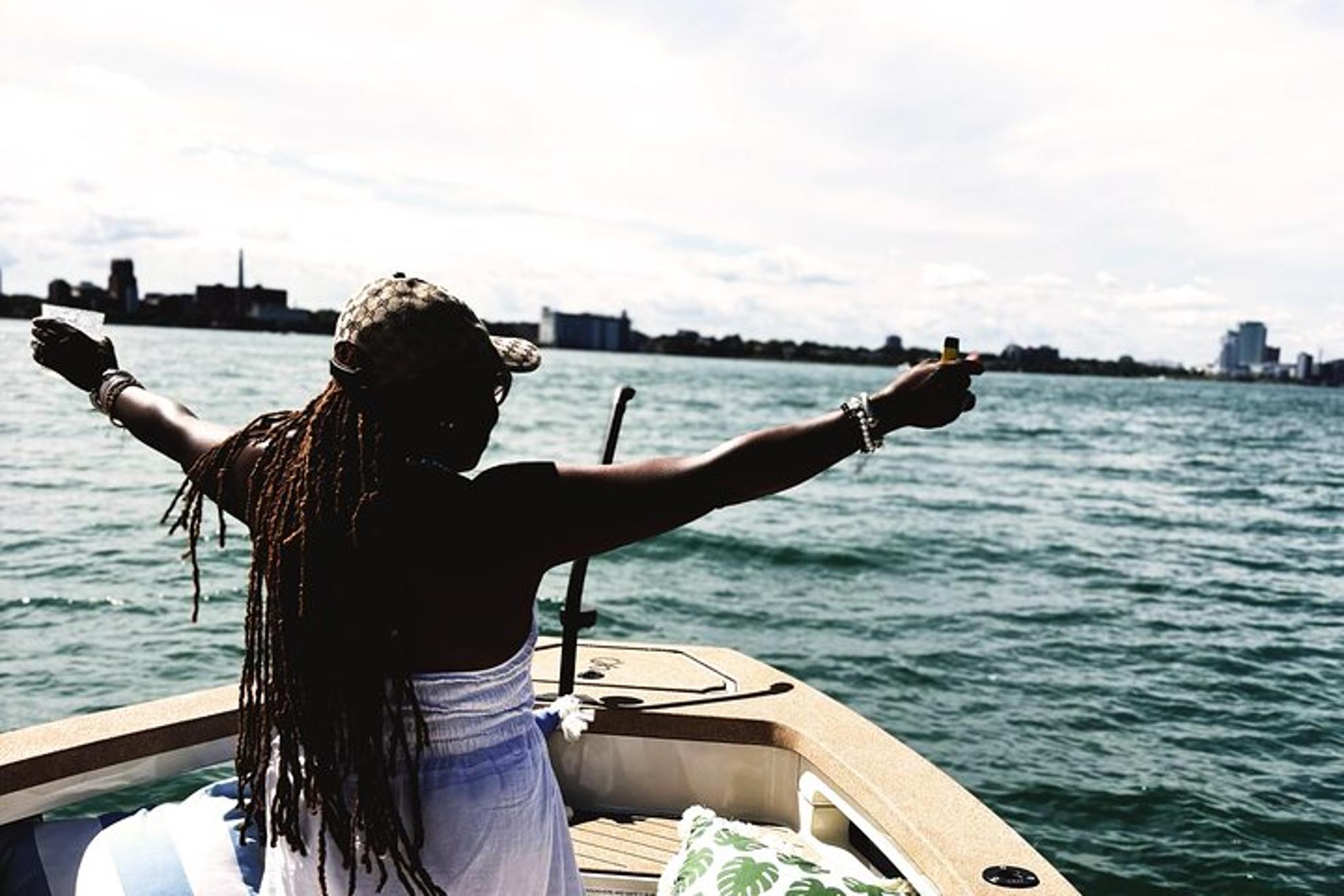 Detroit Private Cruise 75 Min - Image 2