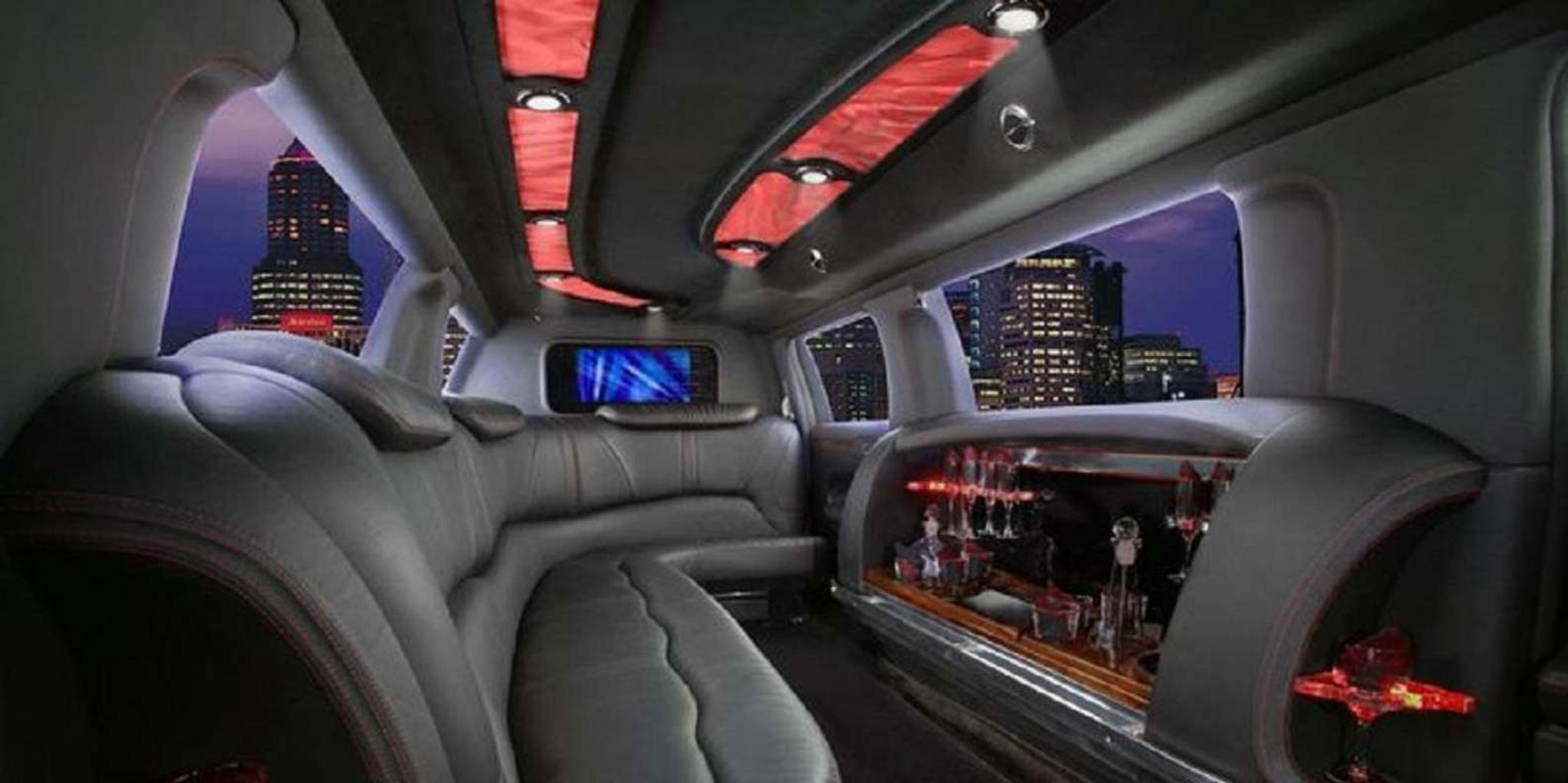 Los Angeles Private Sightseeing Tour in Limousine 4 hr