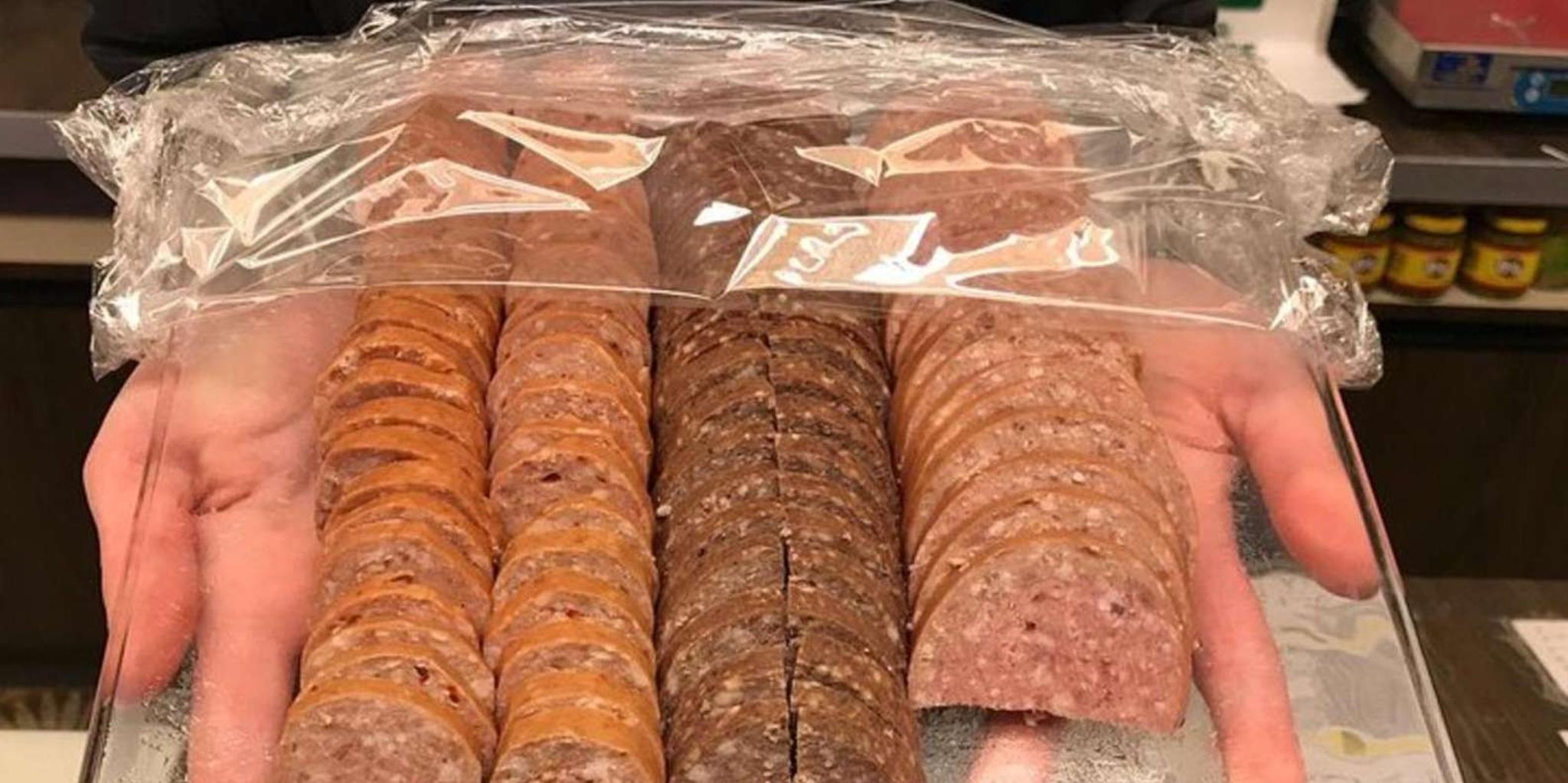 Anchorage City Tour with Smoked Salmon & Reindeer Sausage - Image 3