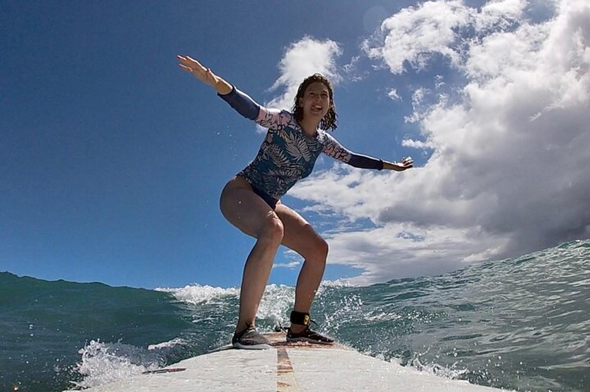 Honolulu Surf Lesson with GoPro Videos 90 min - Image 4