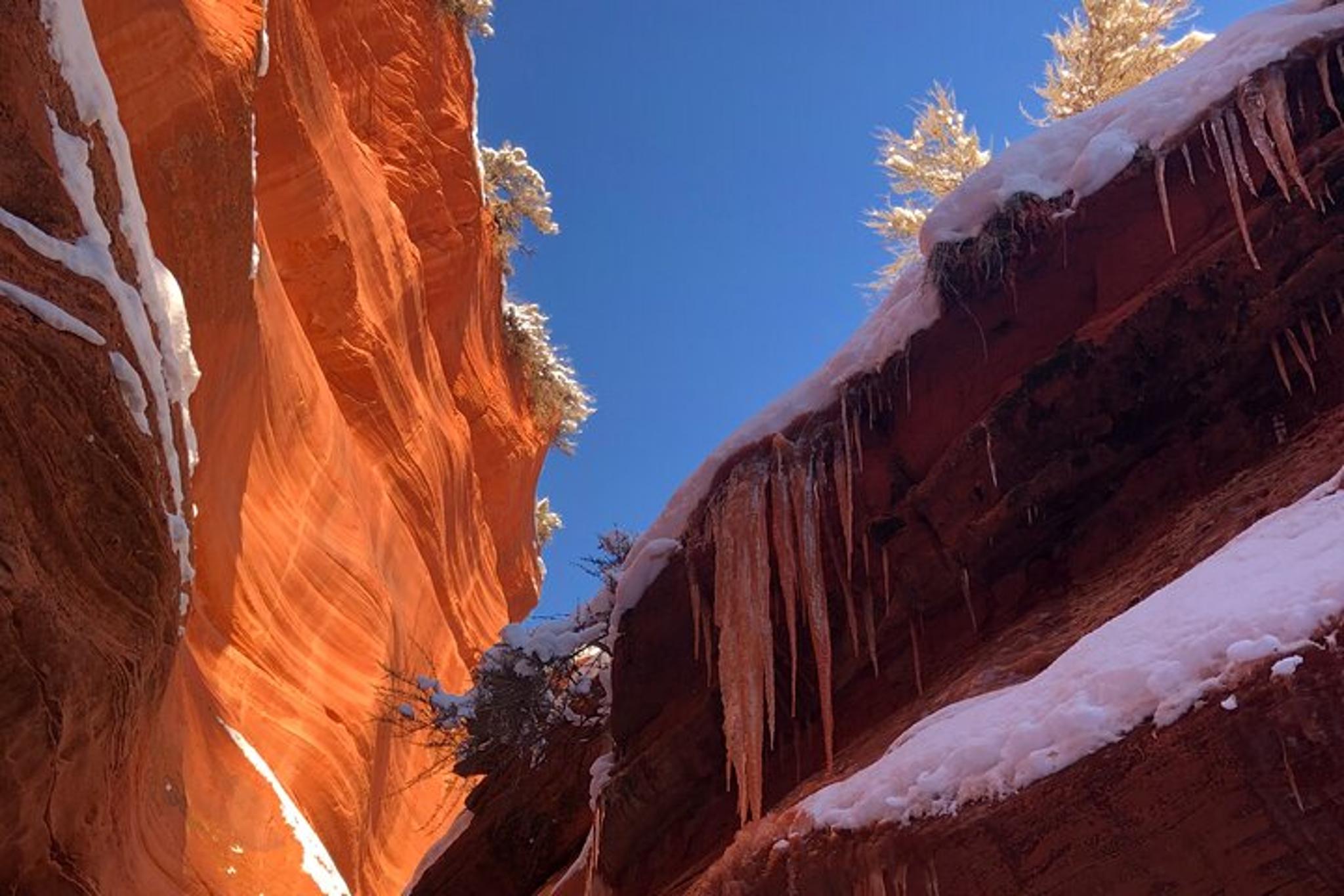 Kanab Guided Hike through Peekaboo Slot Canyon - Image 6
