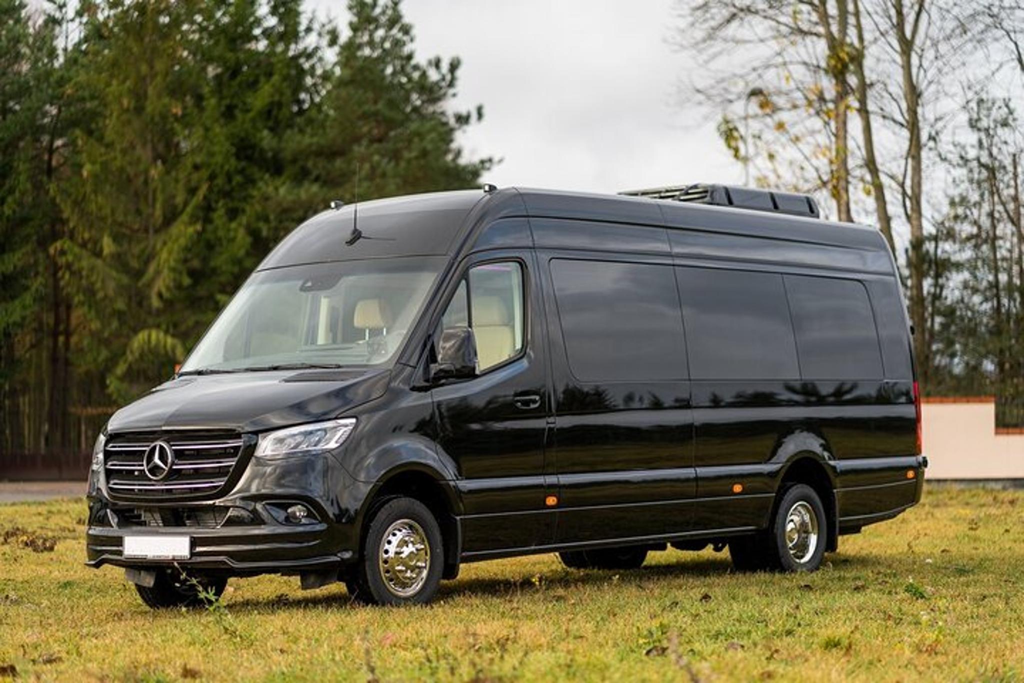 New Orleans Private Minibus Transfer