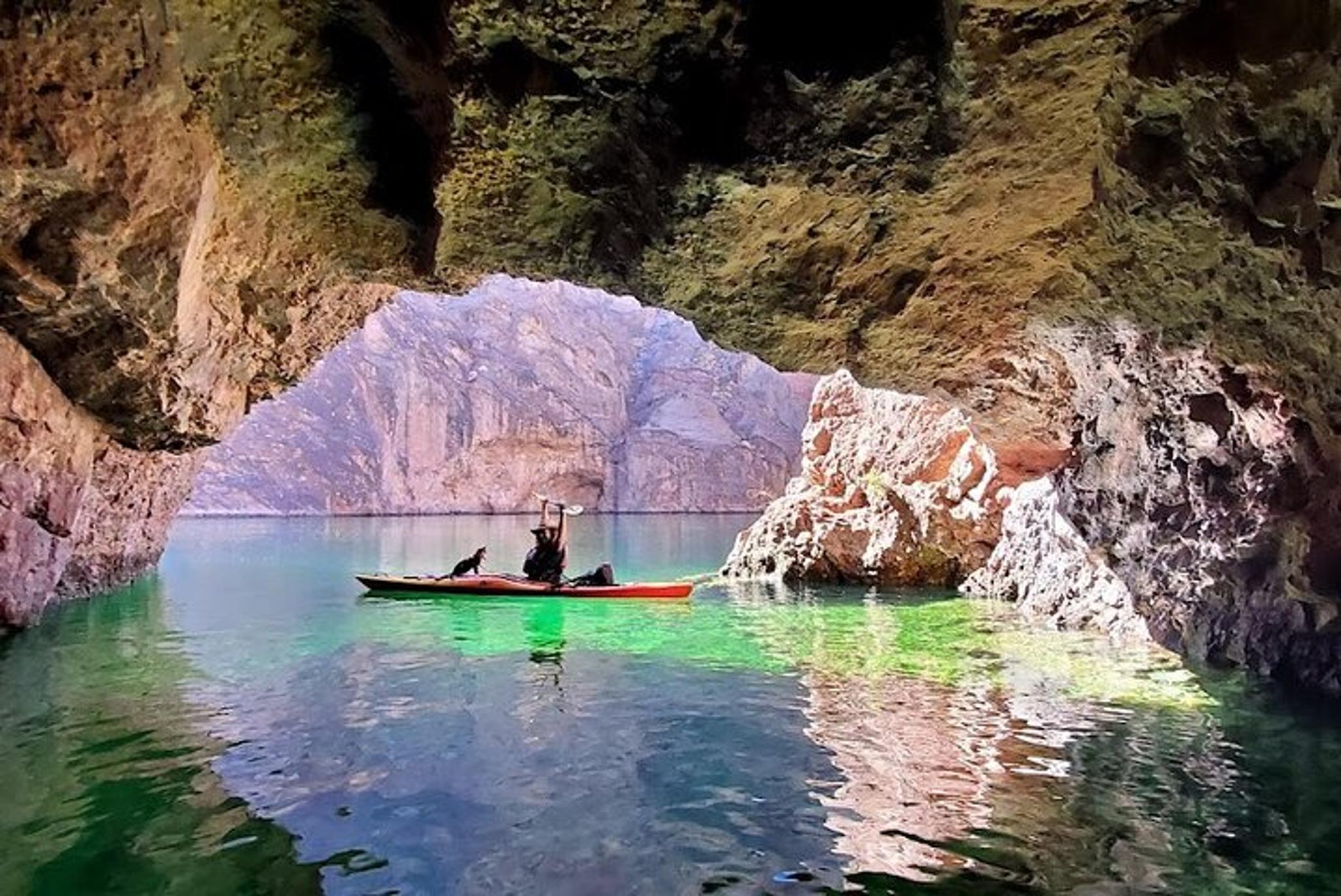 Willow Beach Emerald Cave Kayak Rental 3 hr - Image 4