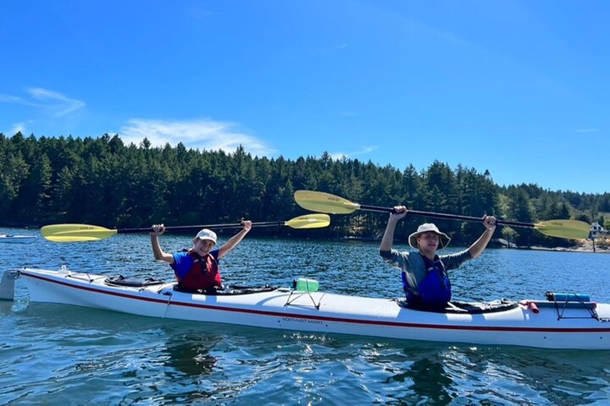 Friday Harbor Family Paddle and Hike - Image 2