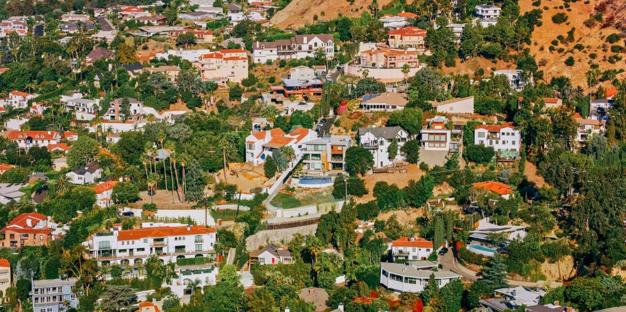 Los Angeles Celebrity Homes Tour - Image 3