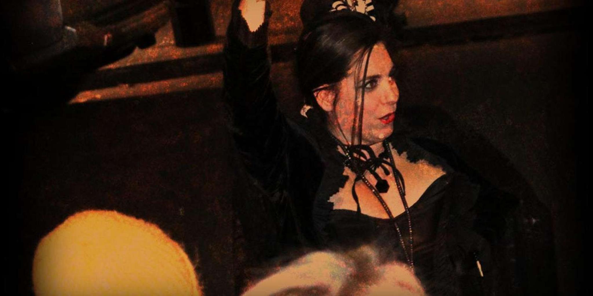 New Orleans Haunted Ghost Tour Adults Only 2 hr - Image 6