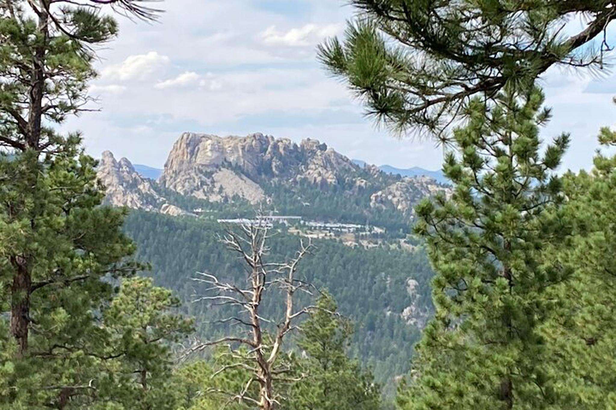 Keystone Mount Rushmore Expedition Tour 10 hr - Image 6