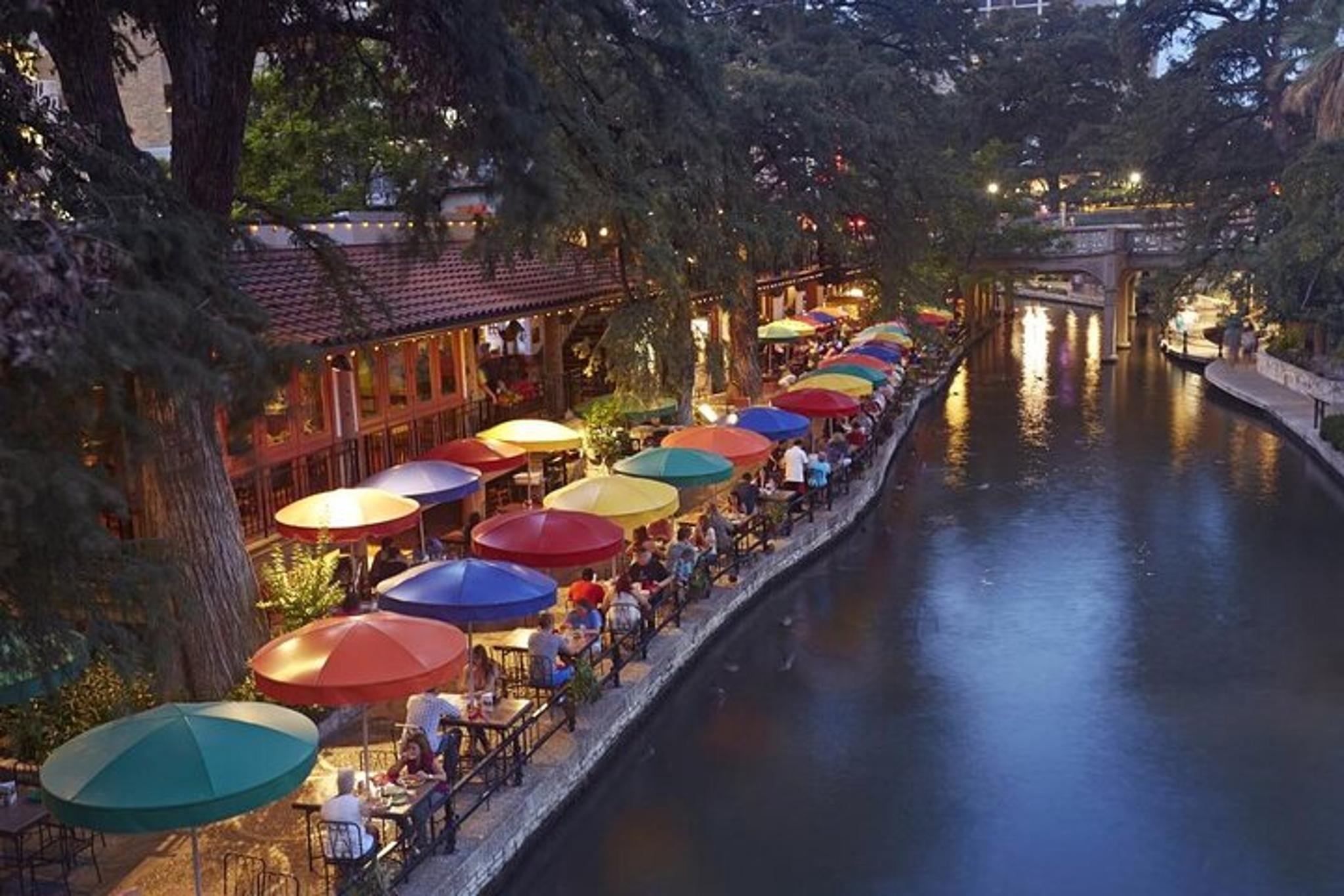 San Antonio Private Airport Transfer - Image 3