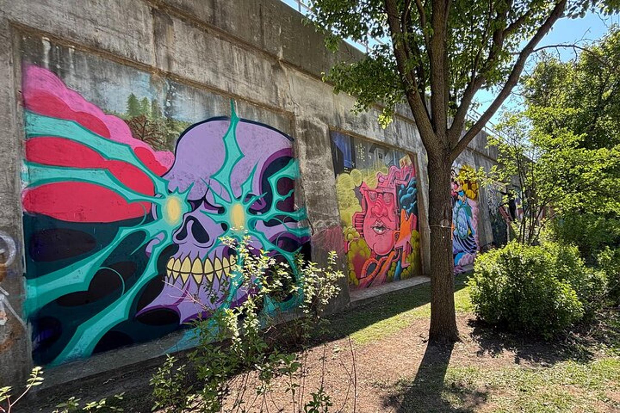 Chicago Street Art Tour in Fulton Market 2 hr - Image 6