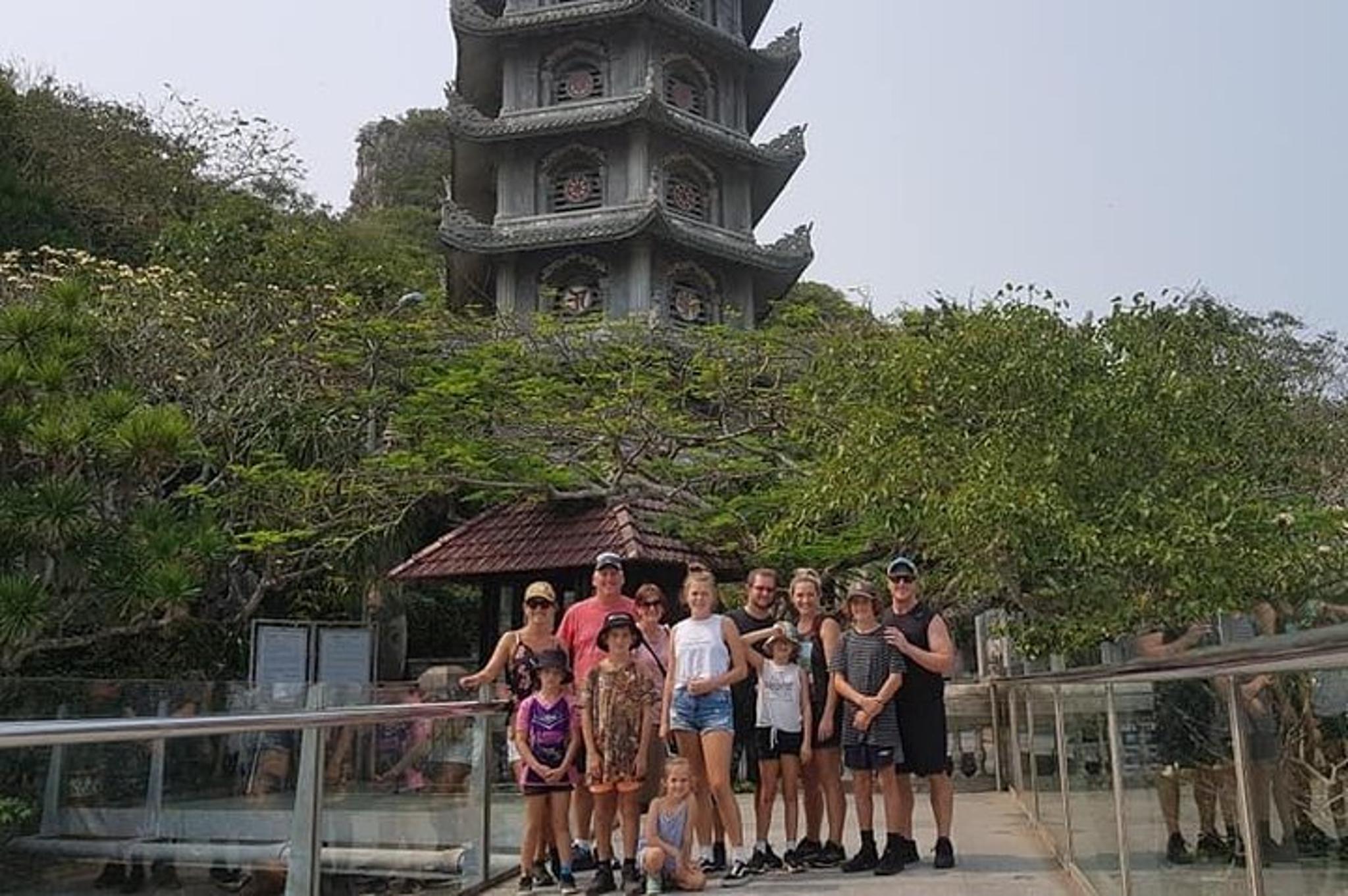 Da Nang Nightlife Tour with Dinner and Dragon Fire Show - Image 3