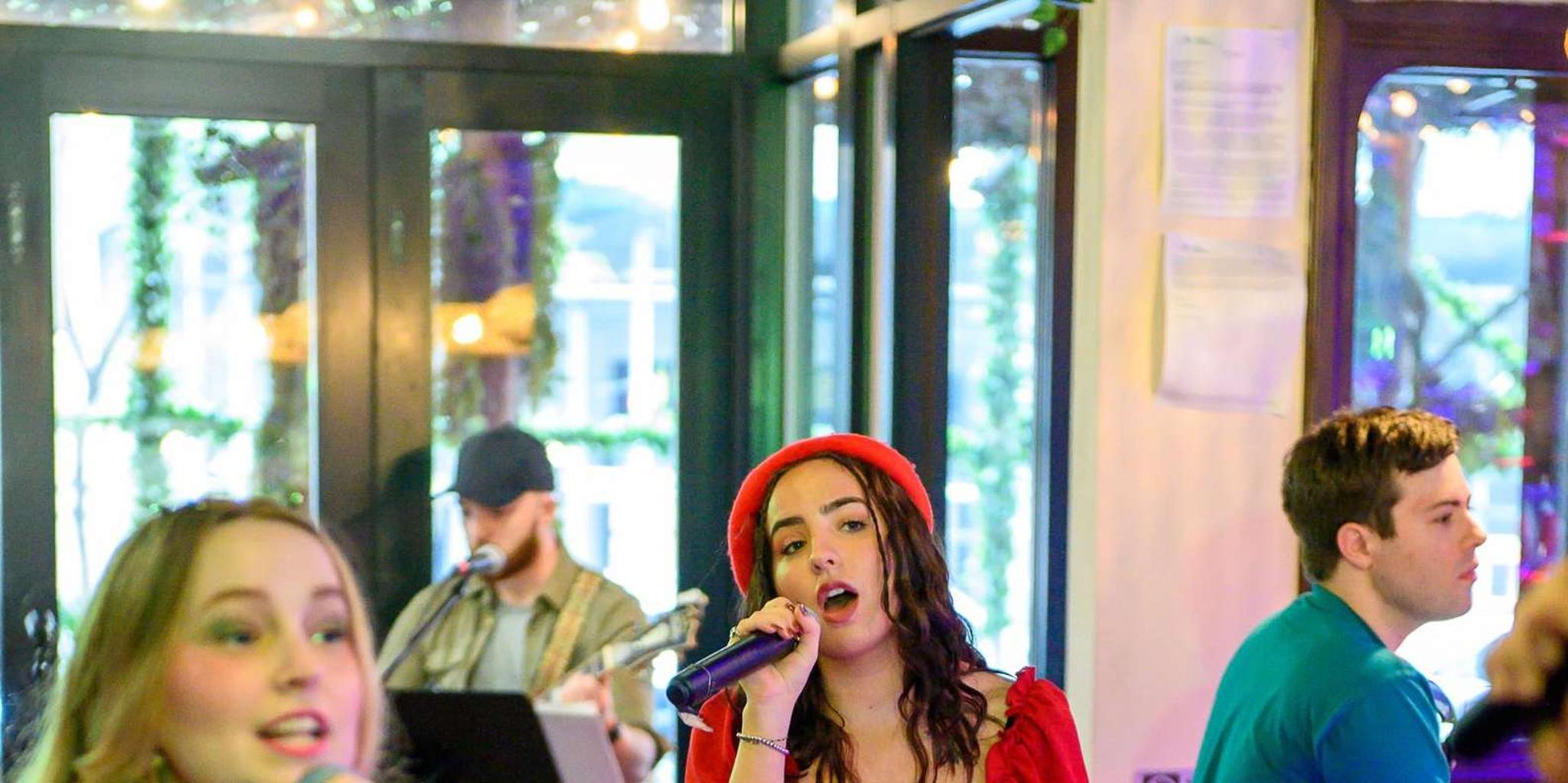 New York City Immersive Dinner Show with Live Music 2 hr - Image 6
