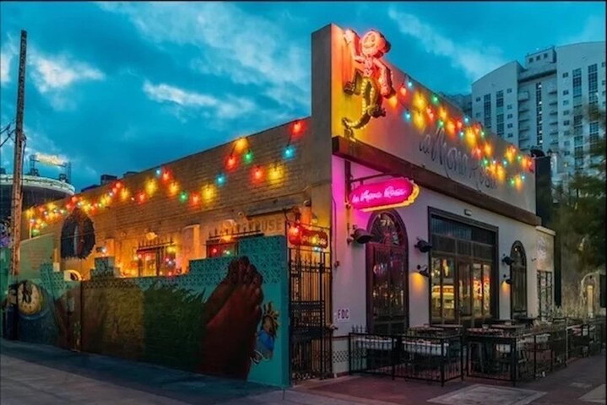 Las Vegas Food Tour in Fremont - Image 4