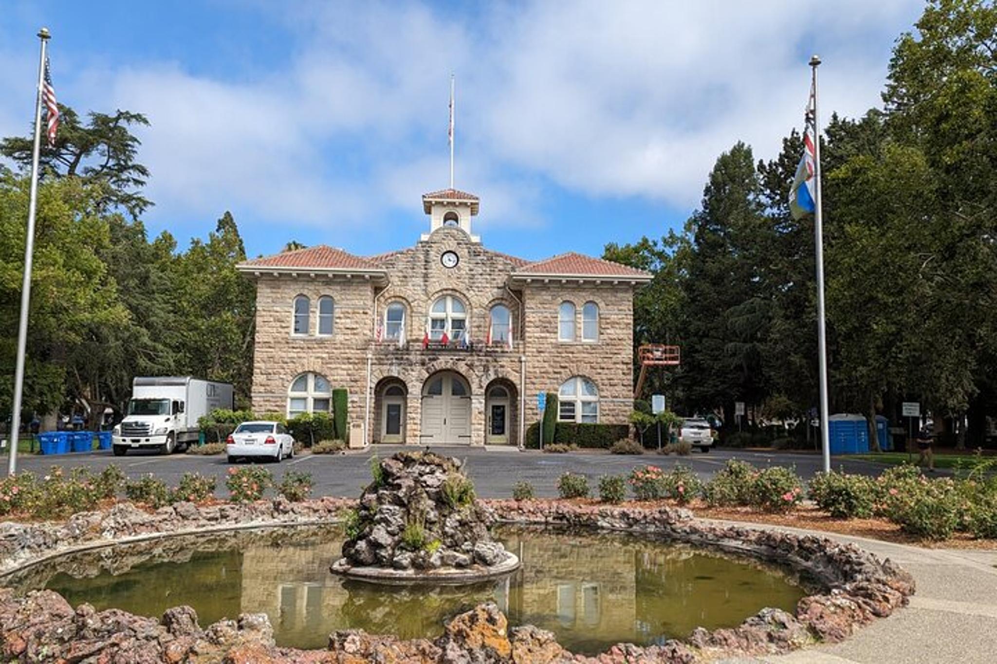 Sonoma Scavenger Hunt Walking Tour