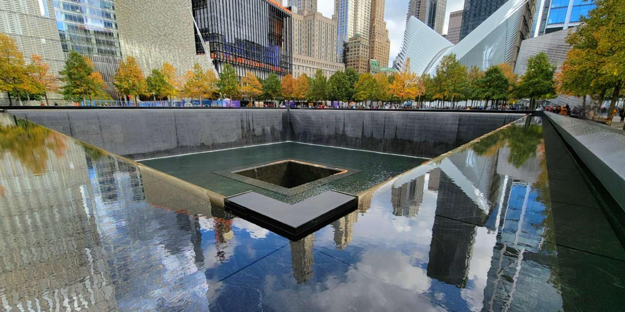 New York City 9/11 Memorial and Financial District Walking Tour - Image 2