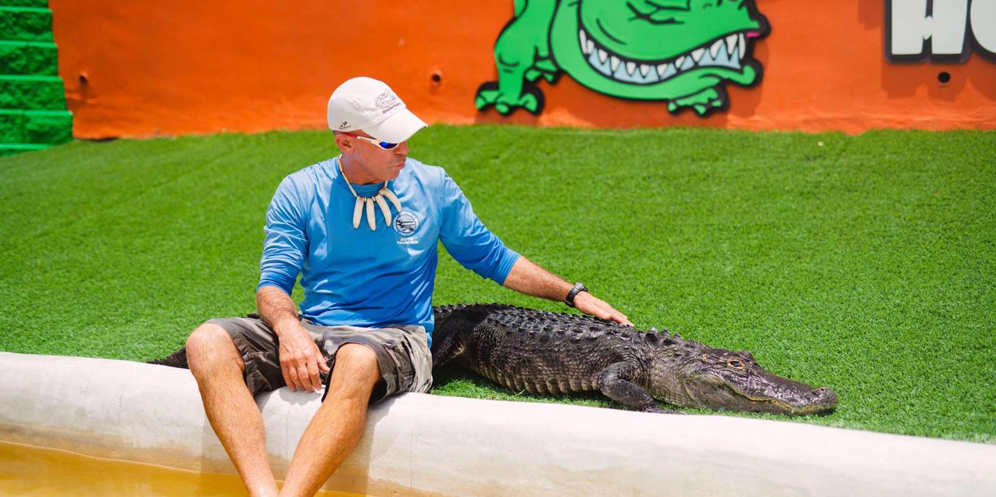 Miami Everglades Airboat Ride and Gator Encounter - Image 3
