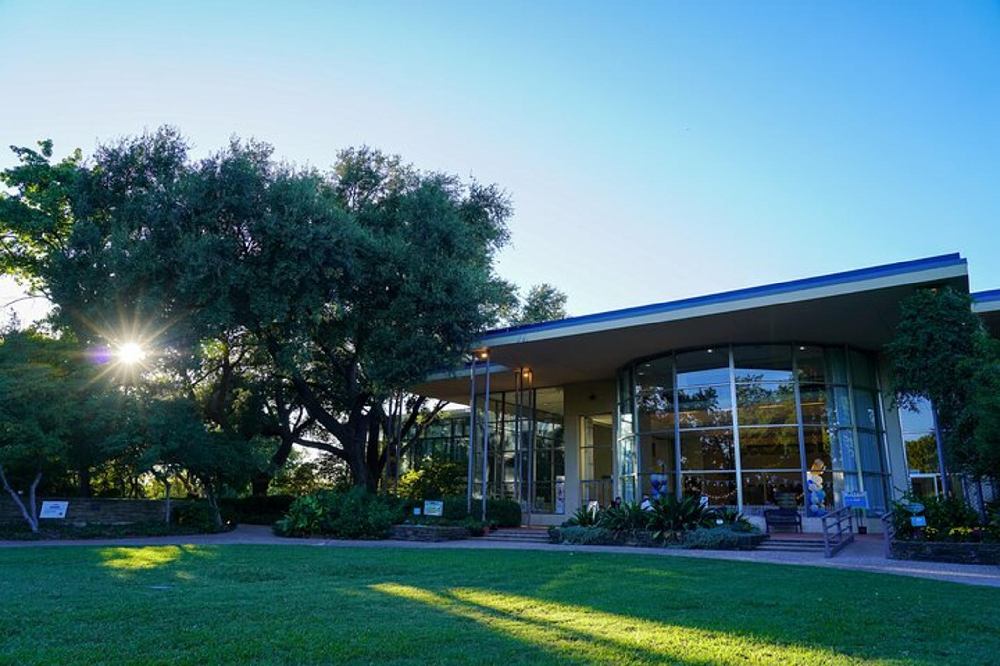 Dallas Discovery Gardens Admission - Image 4