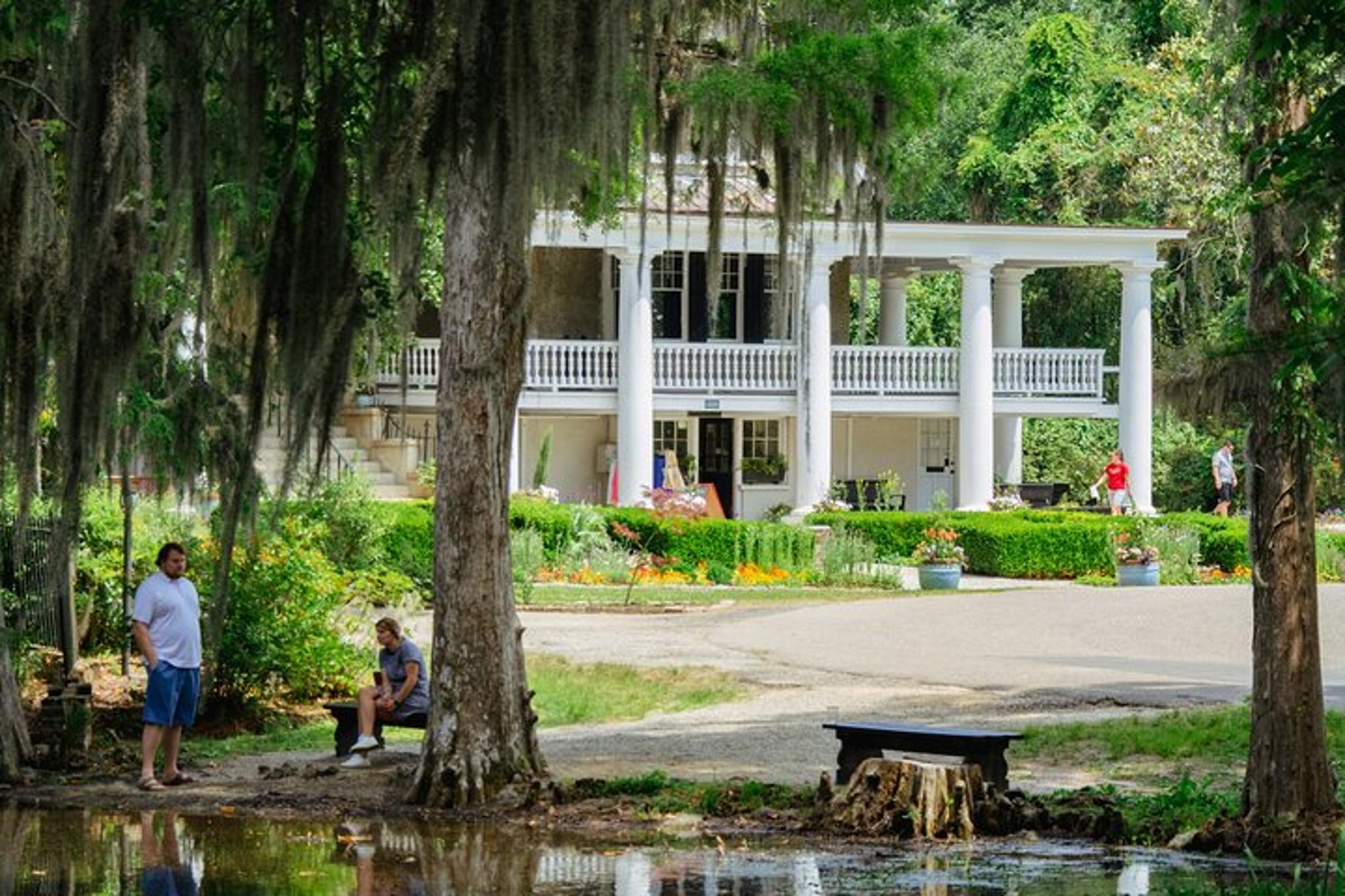 Charleston Plantation and City Bus Tour - Image 6