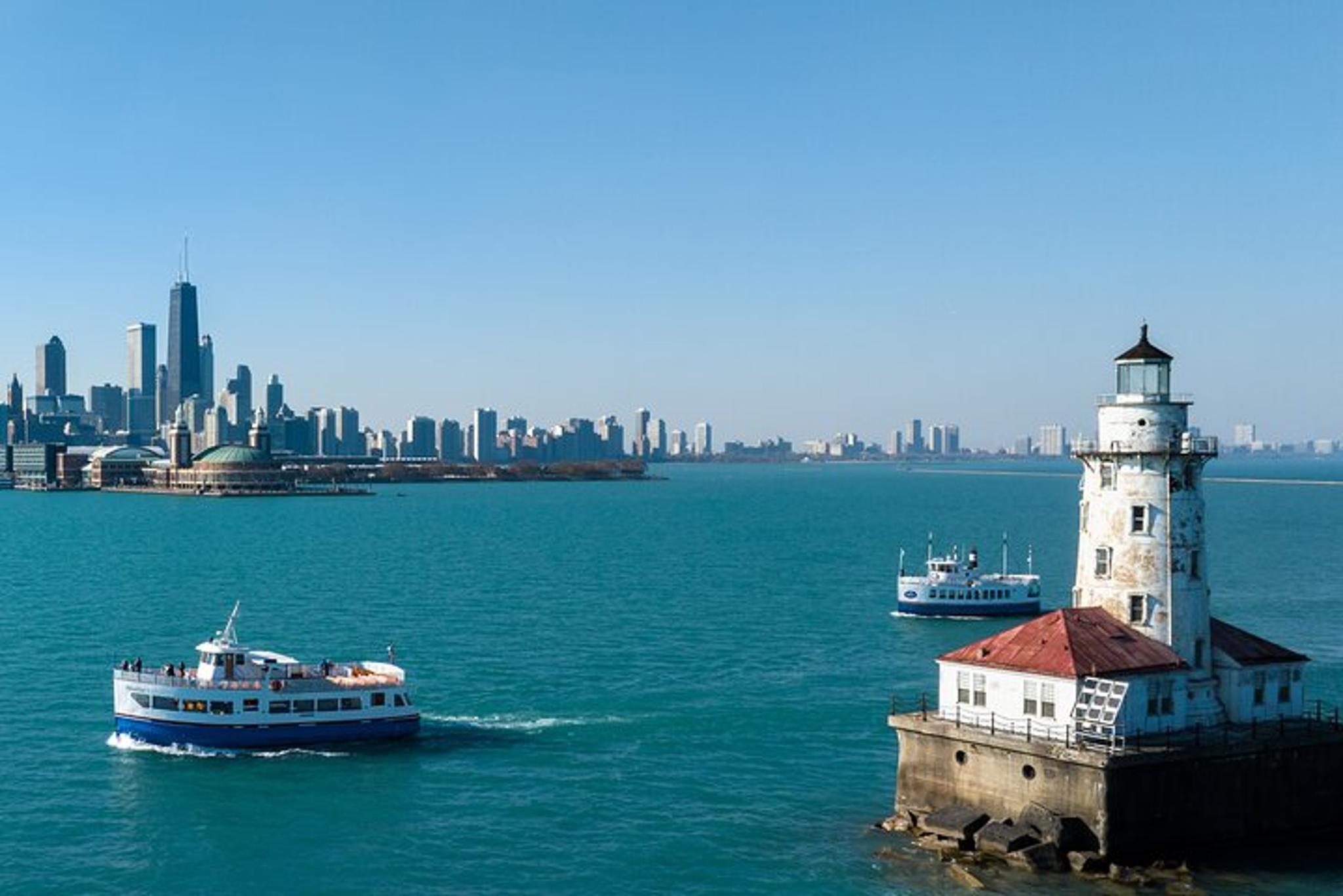 Chicago Evening Cruise on Lake Michigan - Image 5