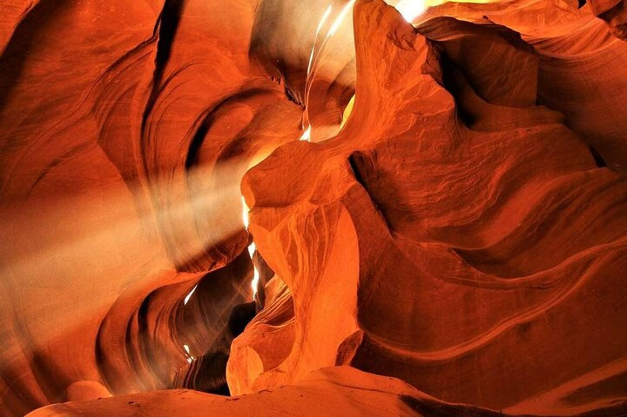 Page Upper Antelope Canyon Tour with Navajo Guide 90 min - Image 3