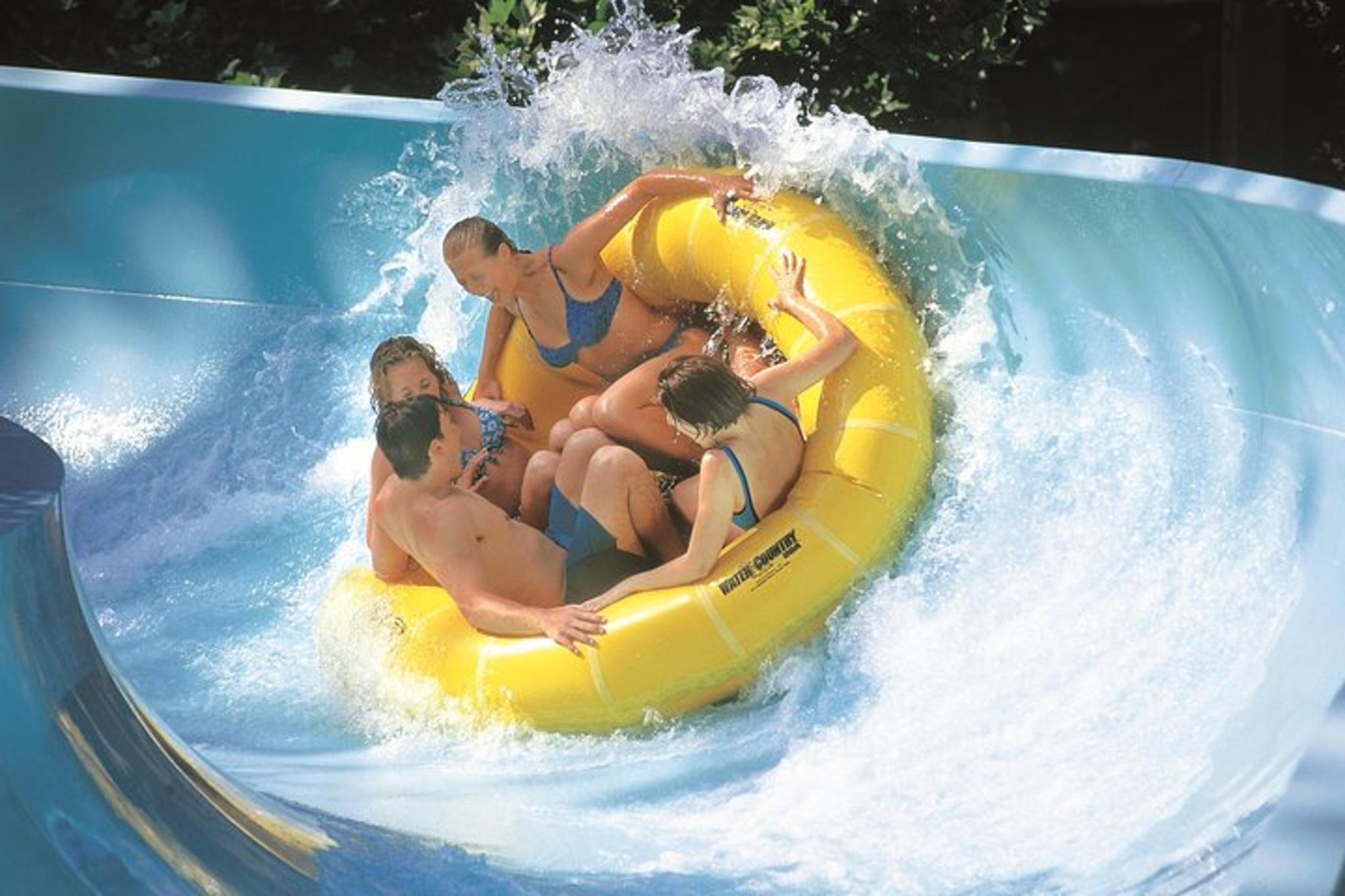 Williamsburg Water Park Admission - Image 1