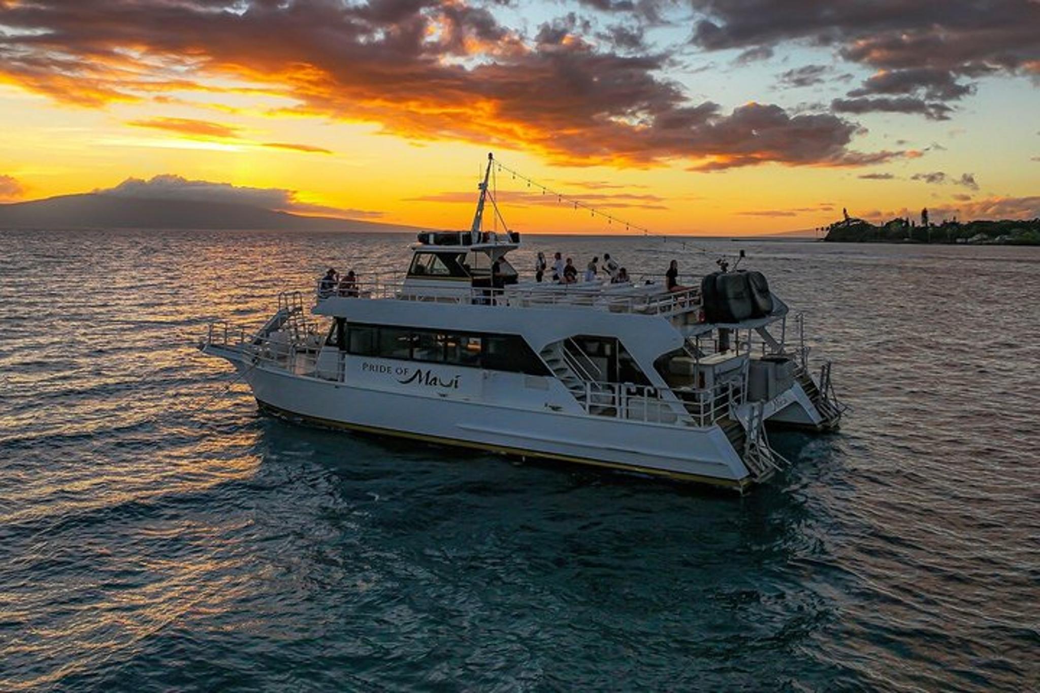 Maui Sunset Dinner Cruise with Hula Experience - Image 2