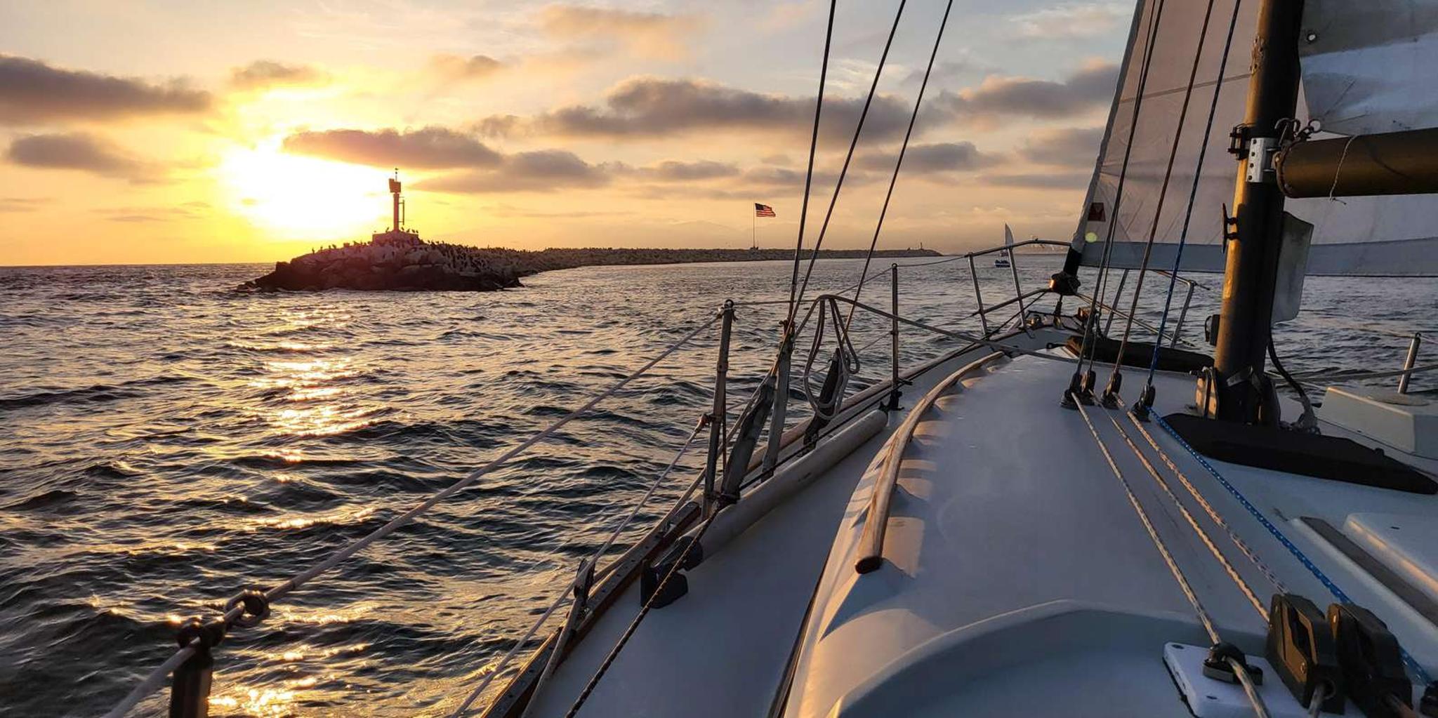 Los Angeles Sunset Sailing Experience
