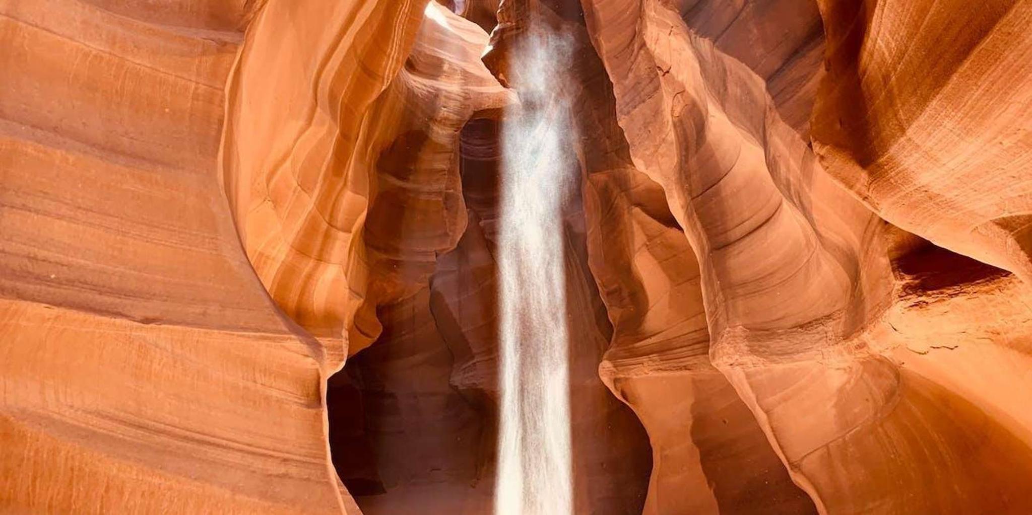 Las Vegas Antelope Canyon and Horseshoe Bend Tour
