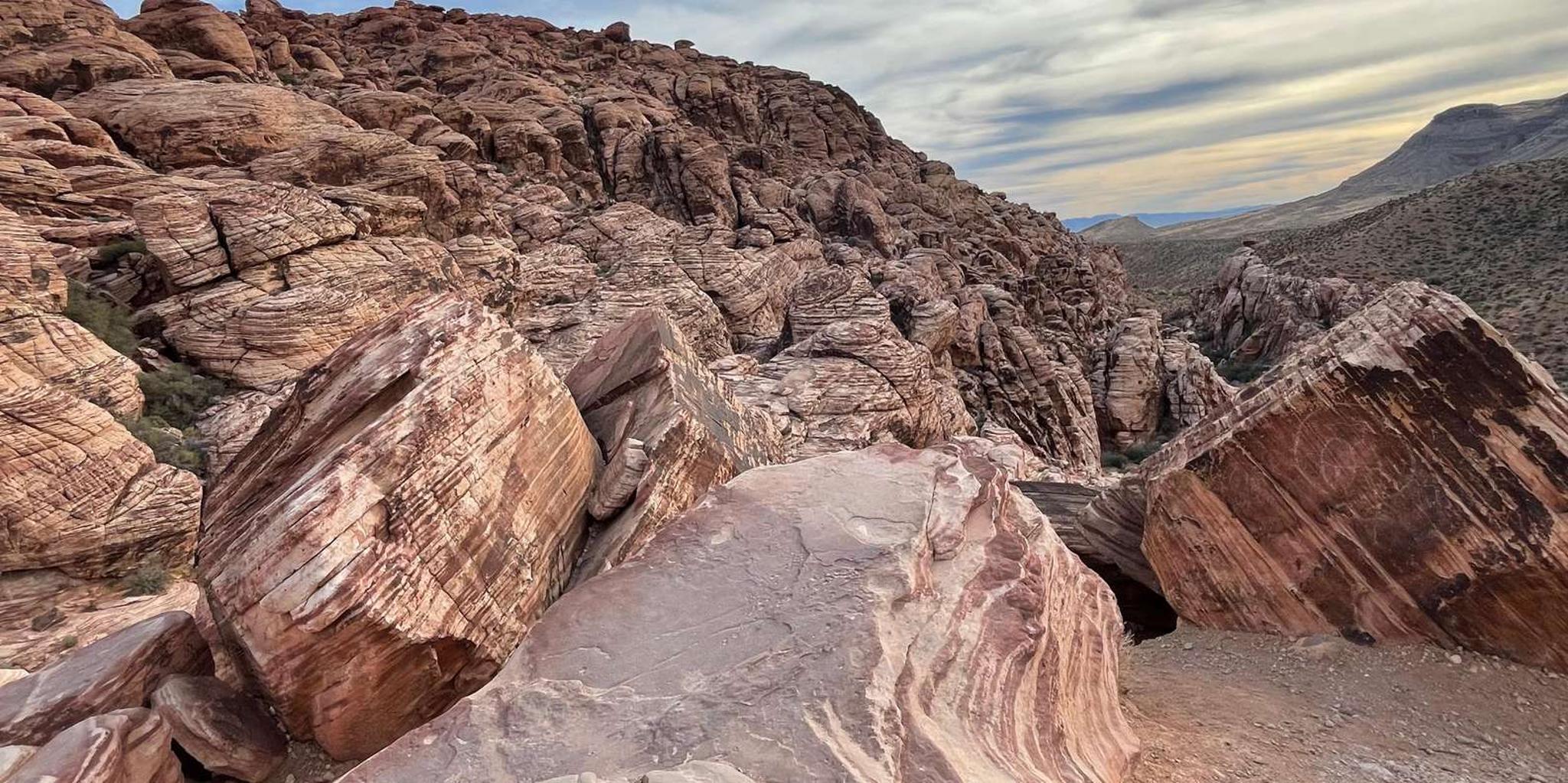 Las Vegas Red Rock Canyon and Seven Magic Mountains Tour 4 hr - Image 2