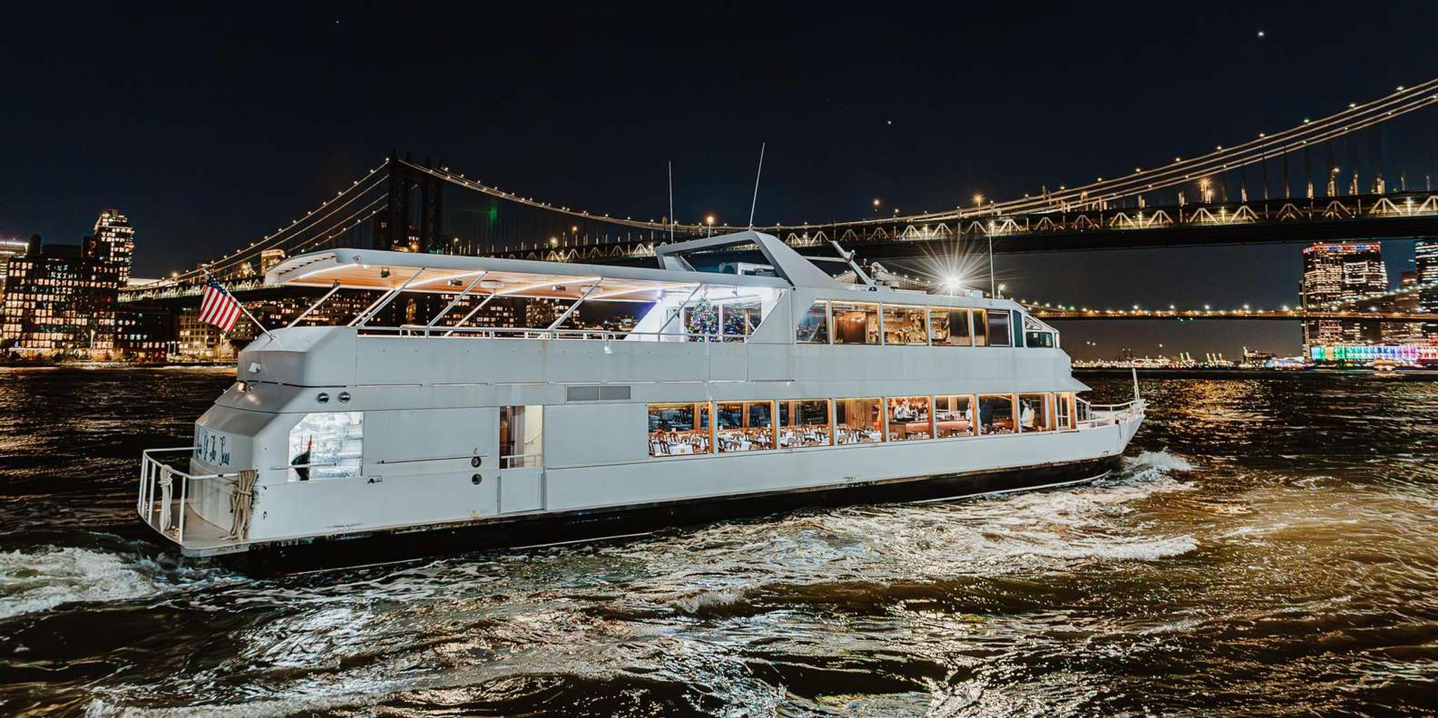 New York City Dinner Cruise with Live Music