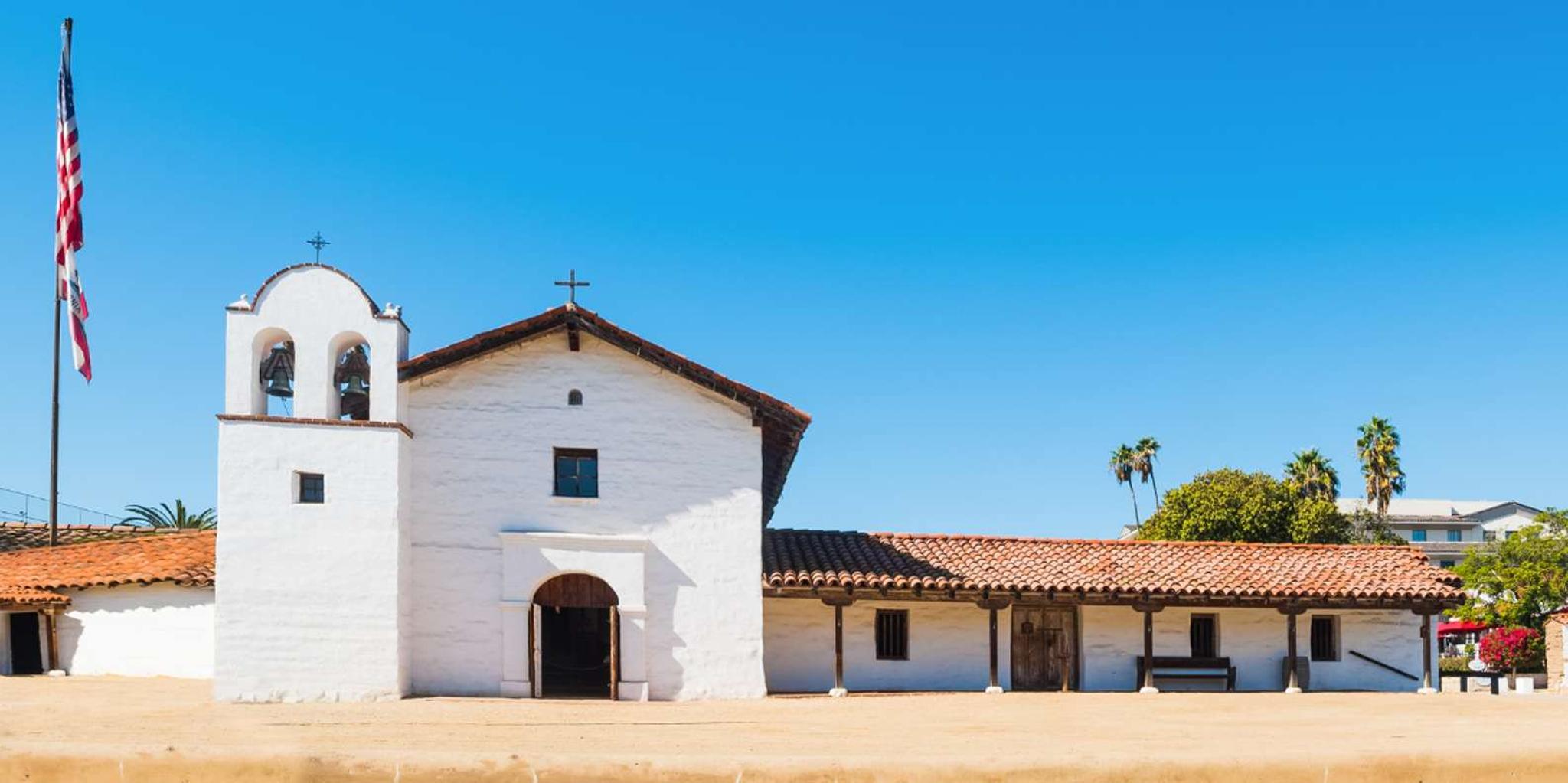 Santa Barbara Food and Walking Tour with Comedian - Image 5