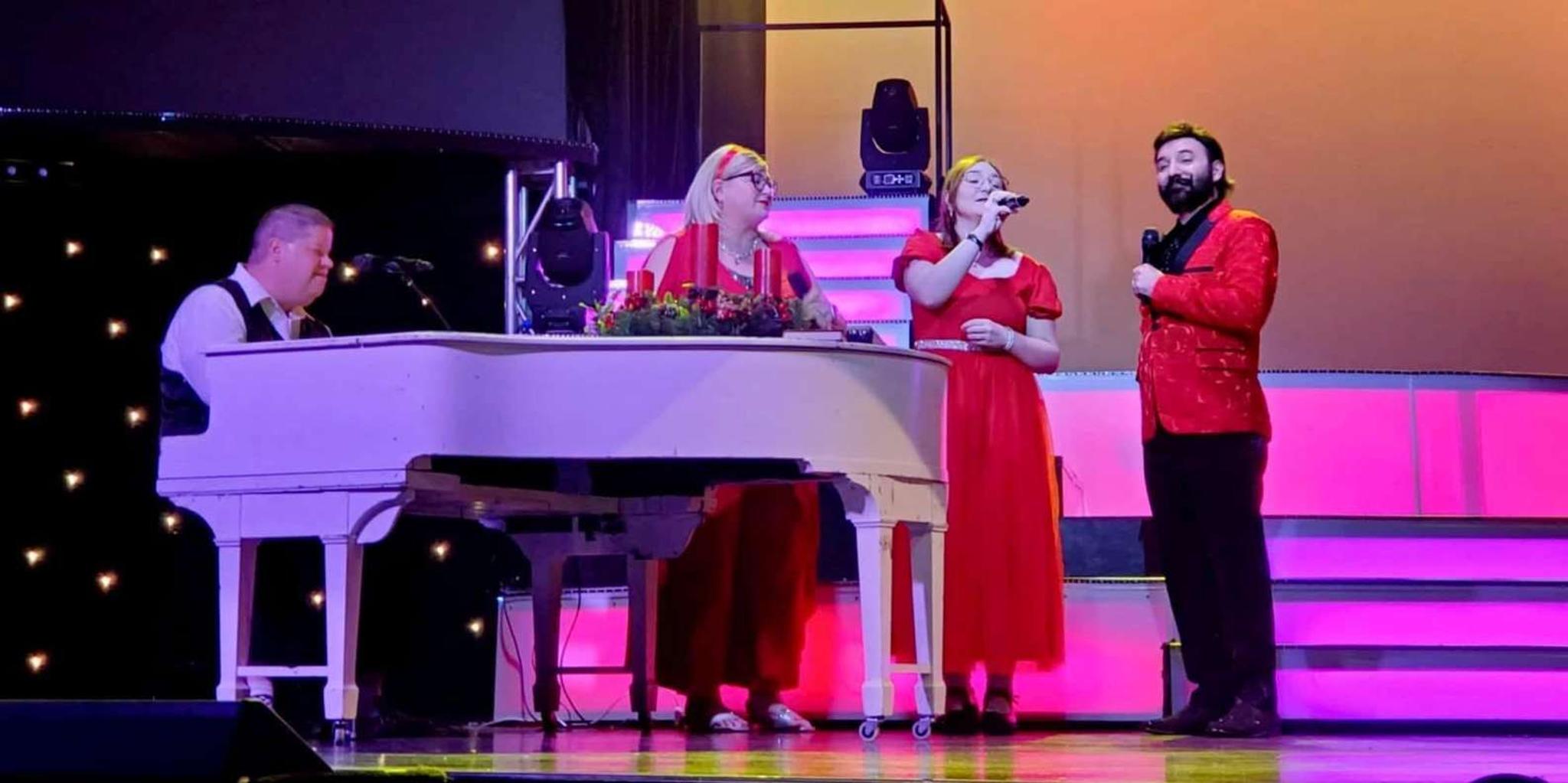 Branson Southern Gospel Show at Americana Theatre 2 hr - Image 3