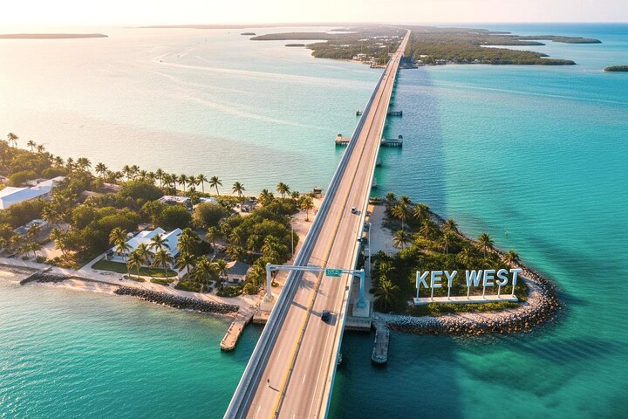 Miami Key West Day Trip with Snorkel or Glassbottom Boat - Image 5