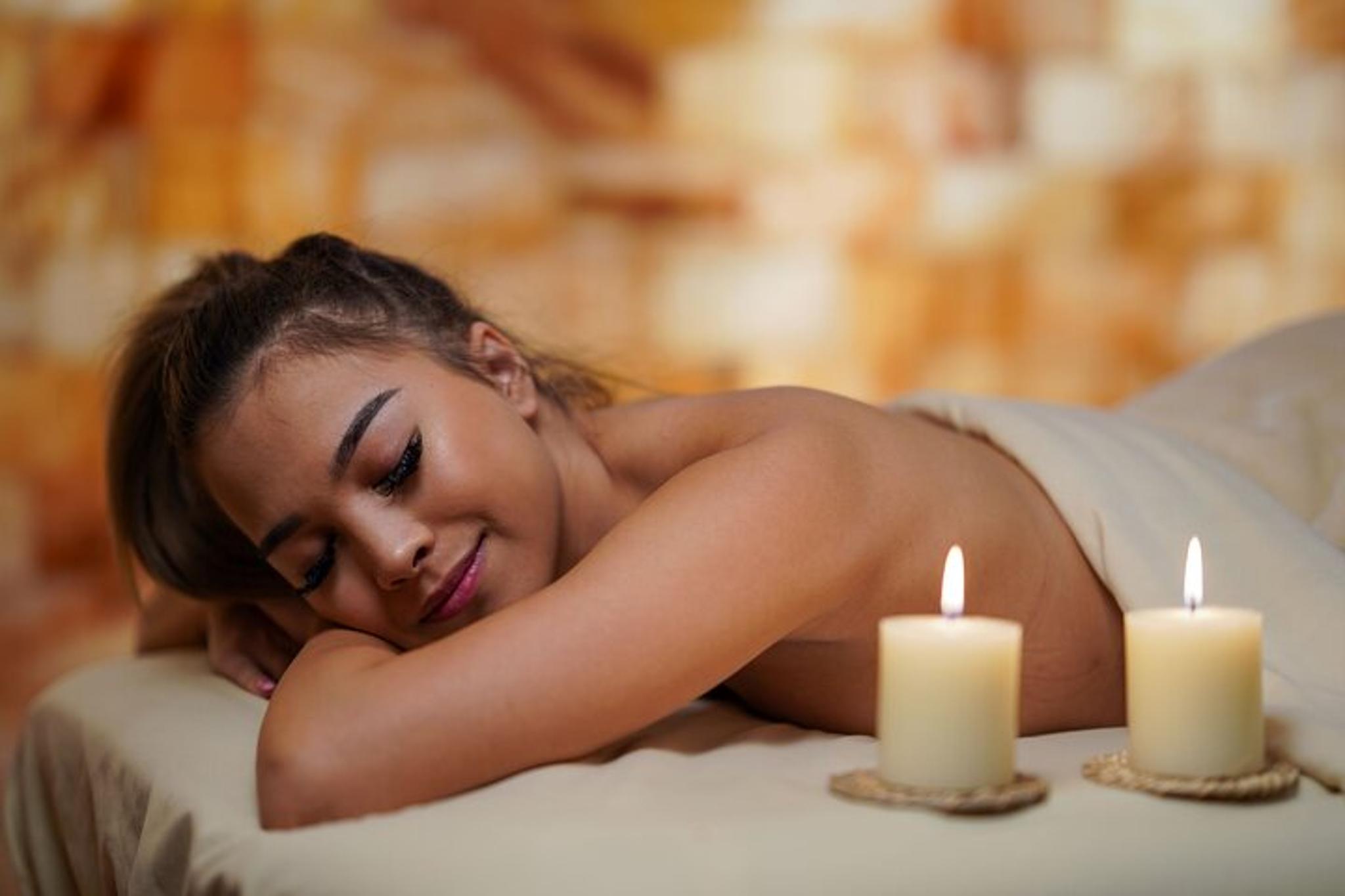 Las Vegas Couples Hot Stone Massage and Halotherapy - Image 4