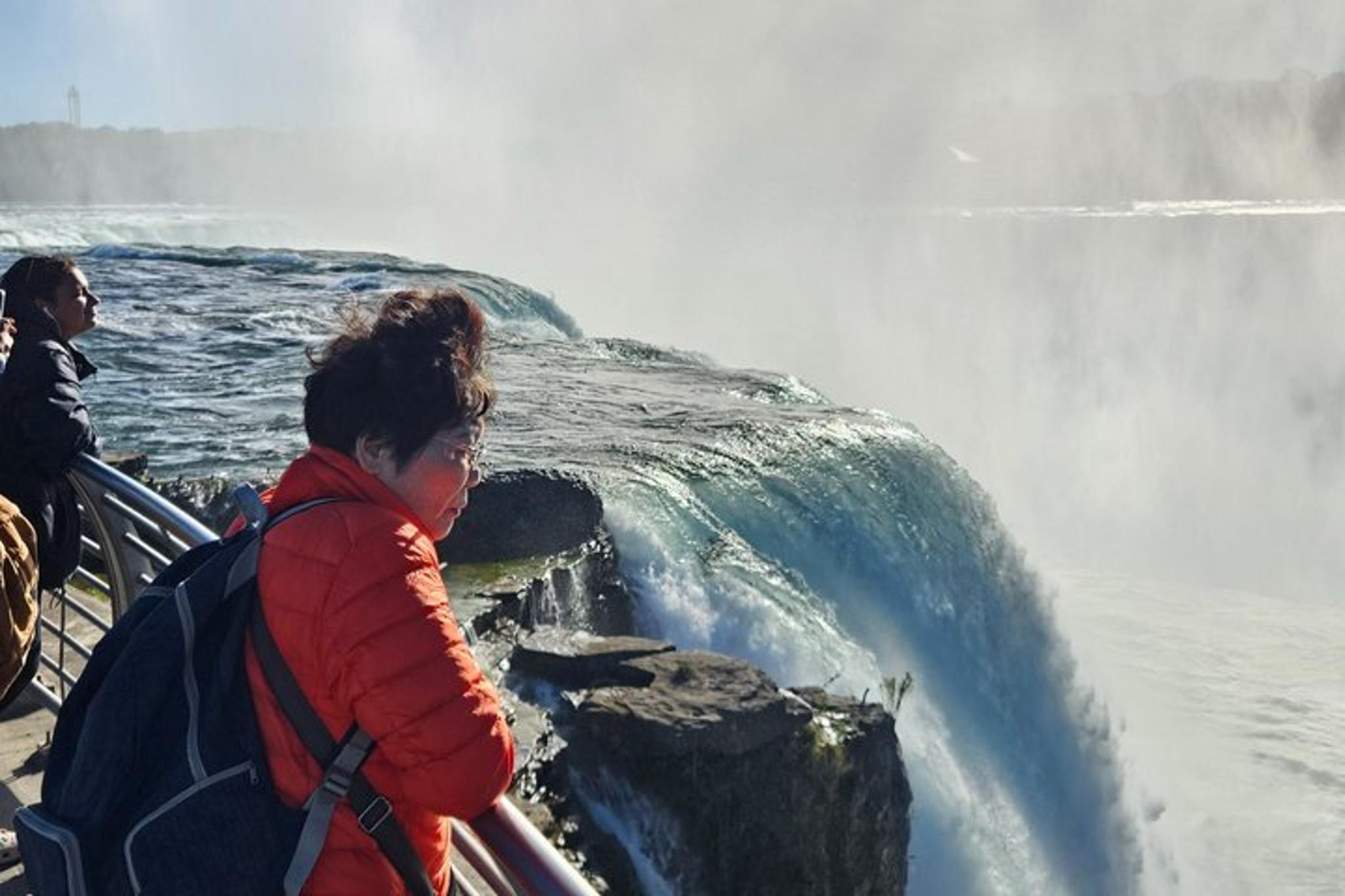 Niagara Falls Day Trip by Air - Image 5