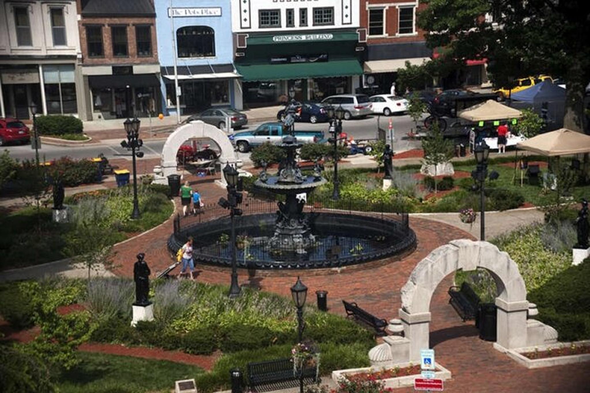 Bowling Green Scavenger Hunt Adventure - Image 5