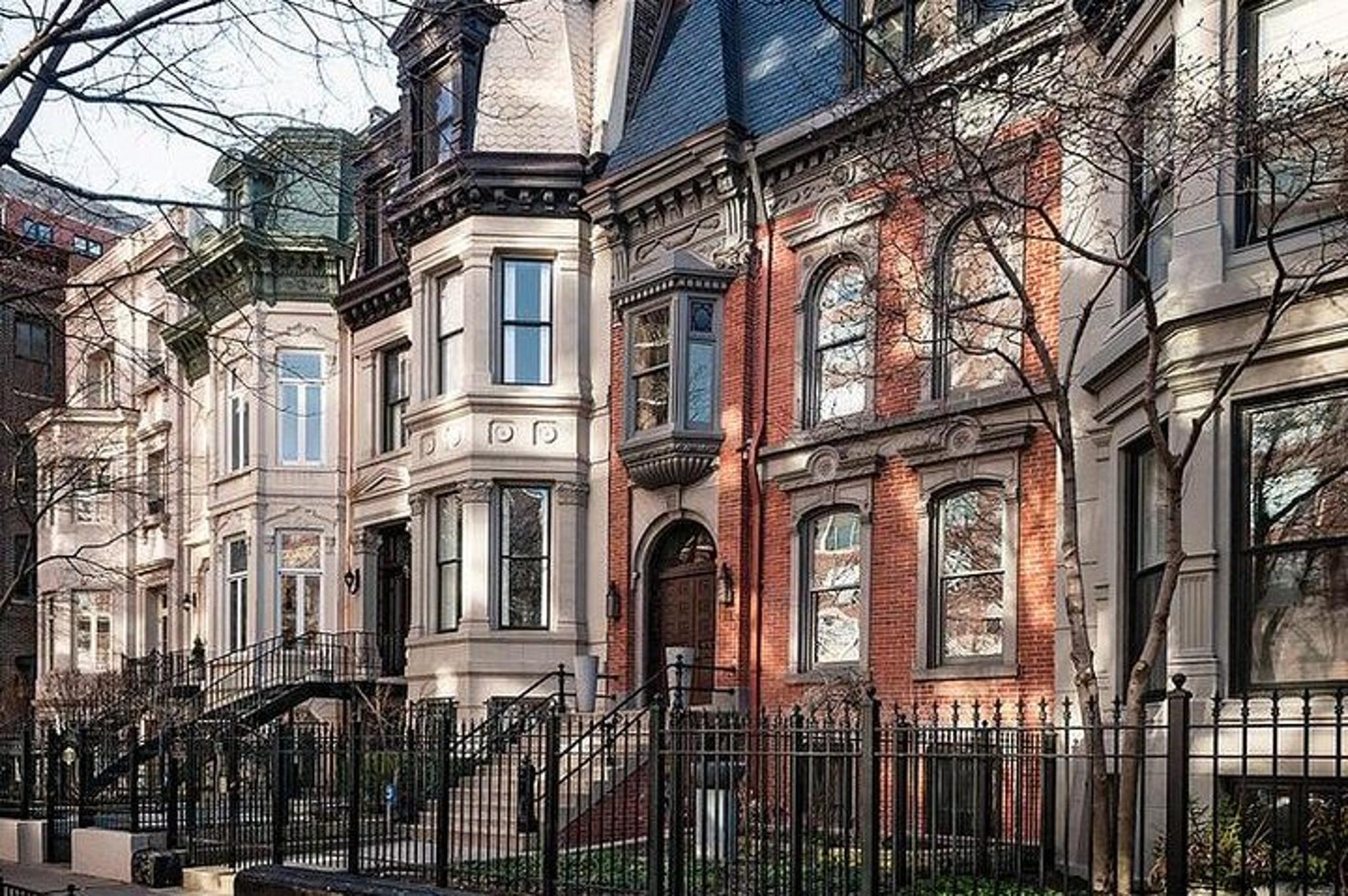 Chicago Bike Tour of Lakefront Neighborhoods - Image 2