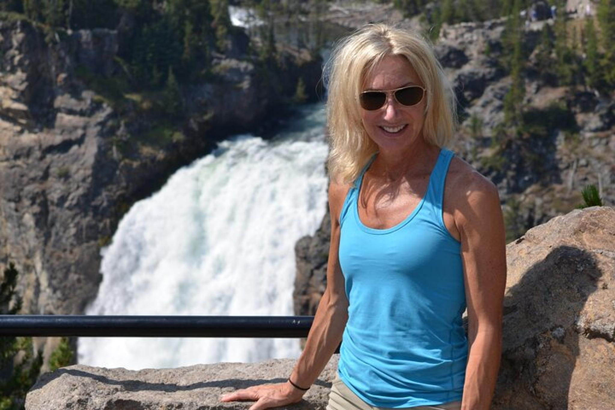 Yellowstone National Park Tour Upper and Lower Loop 2 Days - Image 3