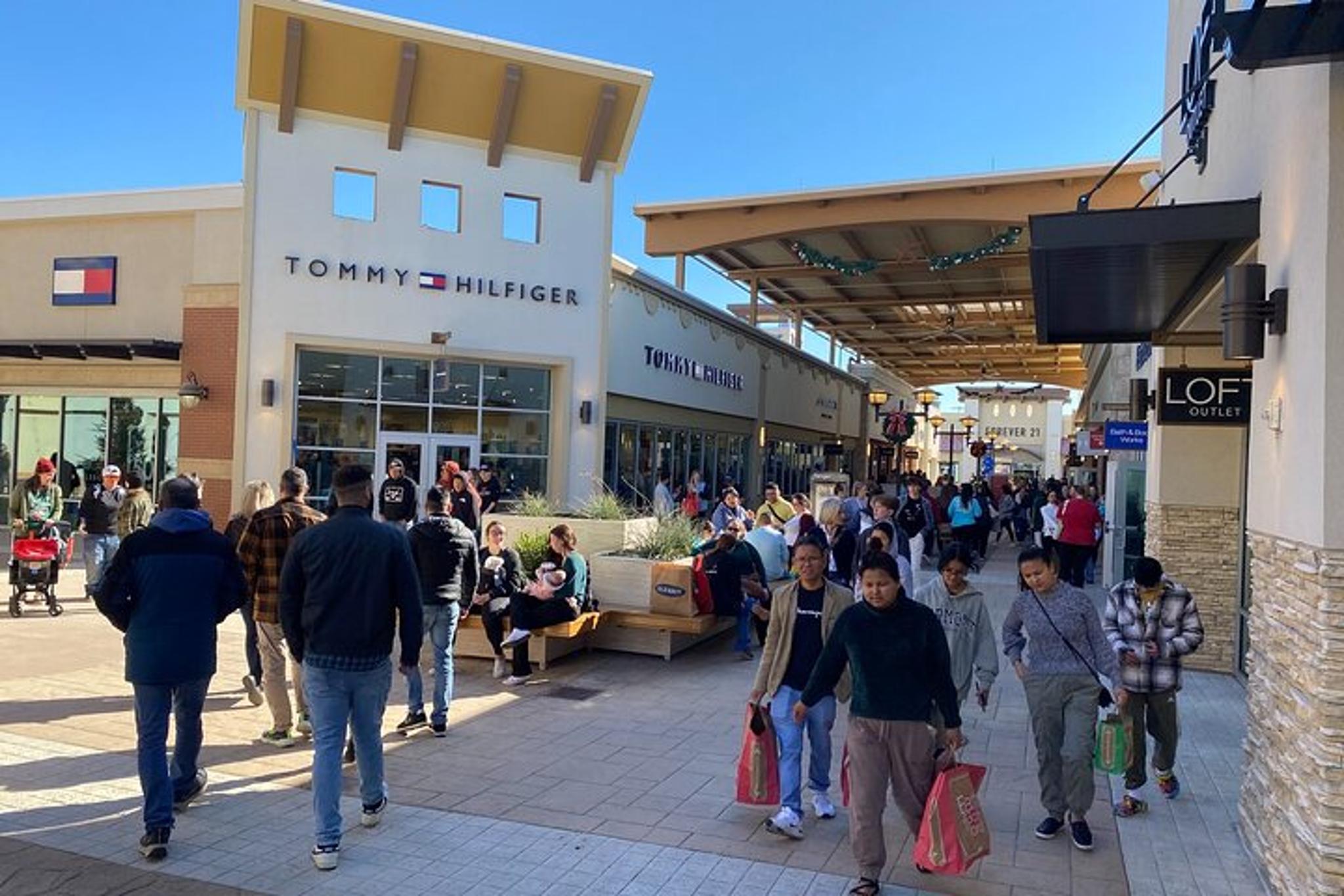Dallas Shopping Tour to Tanger Outlets Fort Worth