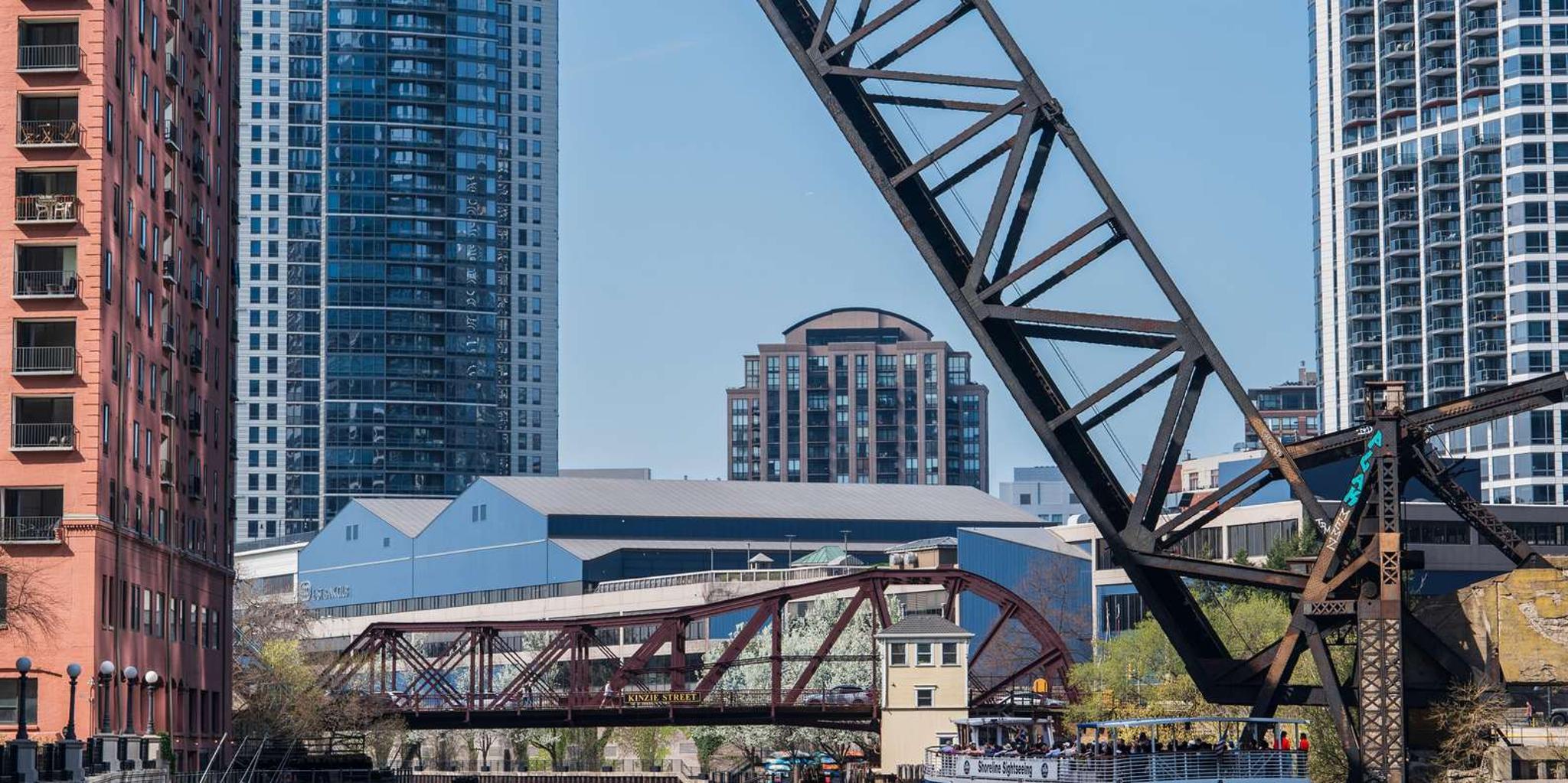 Chicago Architecture River Cruise - Image 3
