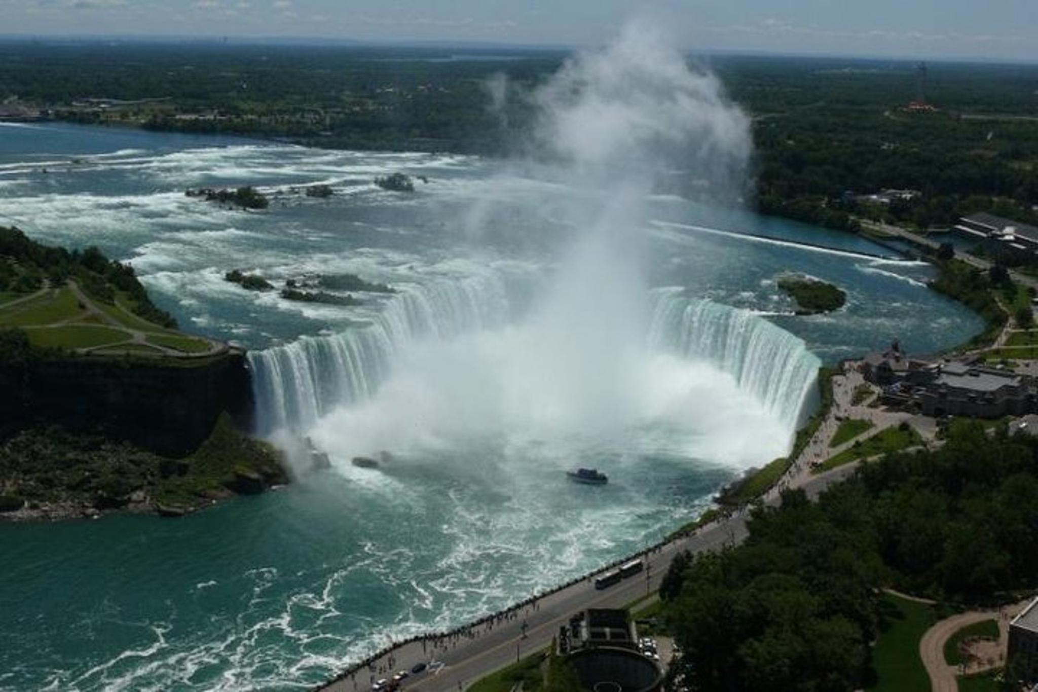 New York to Niagara Falls, DC & Amish Country Tour 4 Days - Image 6
