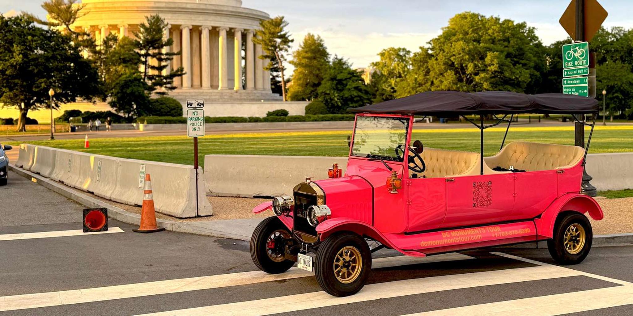 Washington DC Electric Cart and Vintage Car Tour