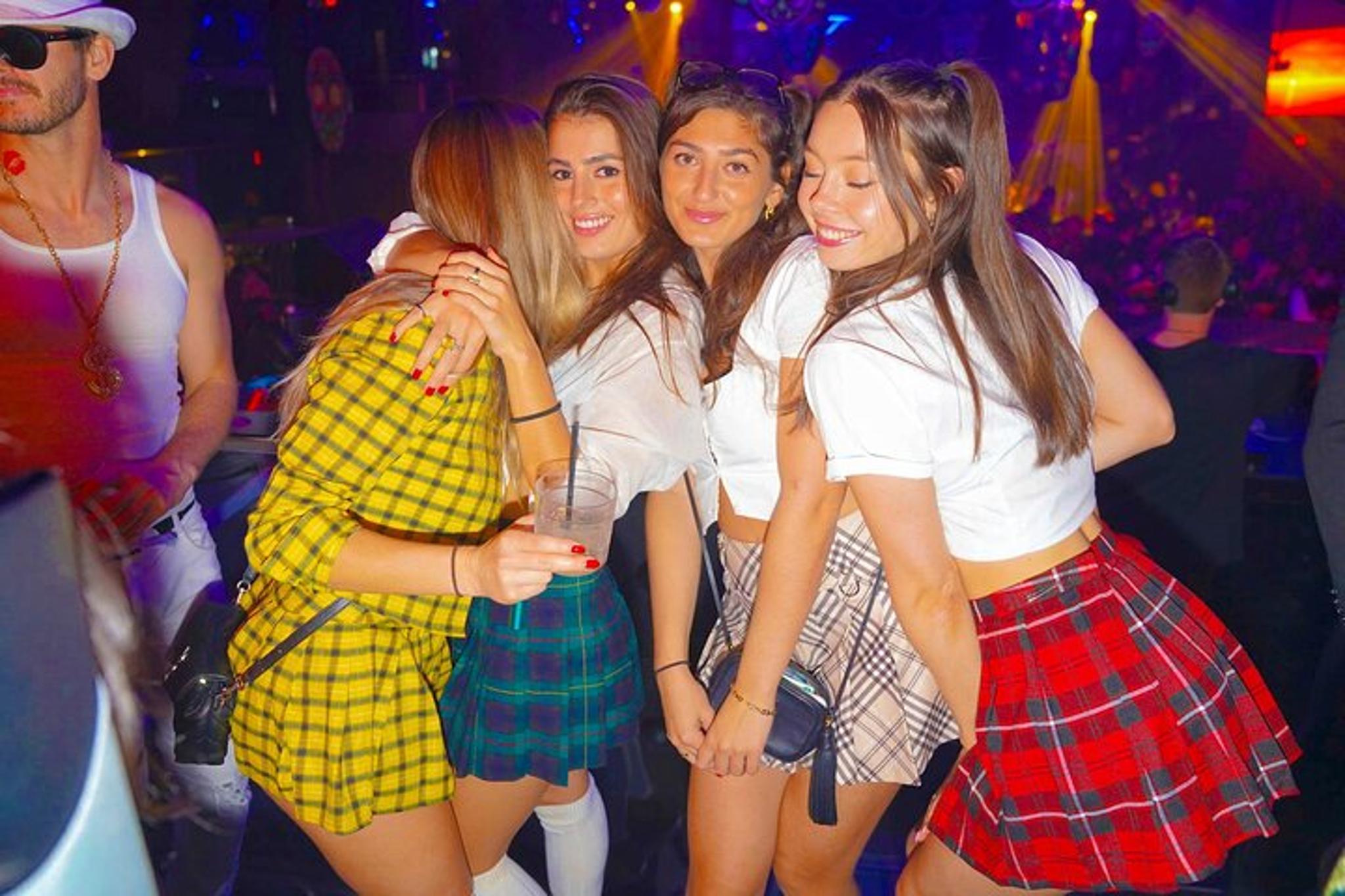 Las Vegas Party Pass with Drinks & Party Bus - Image 5