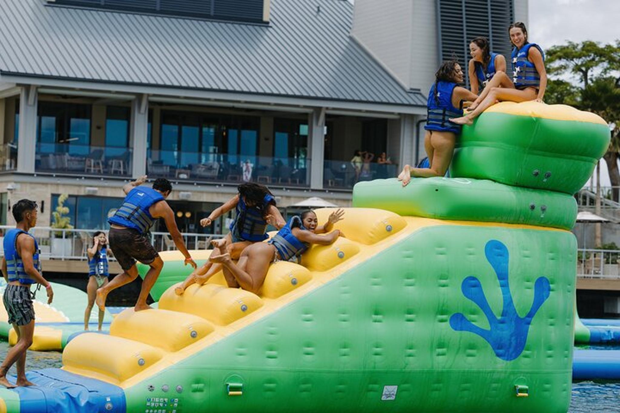 Waikiki Lagoon Play and Waikele Shopping Package - Image 6