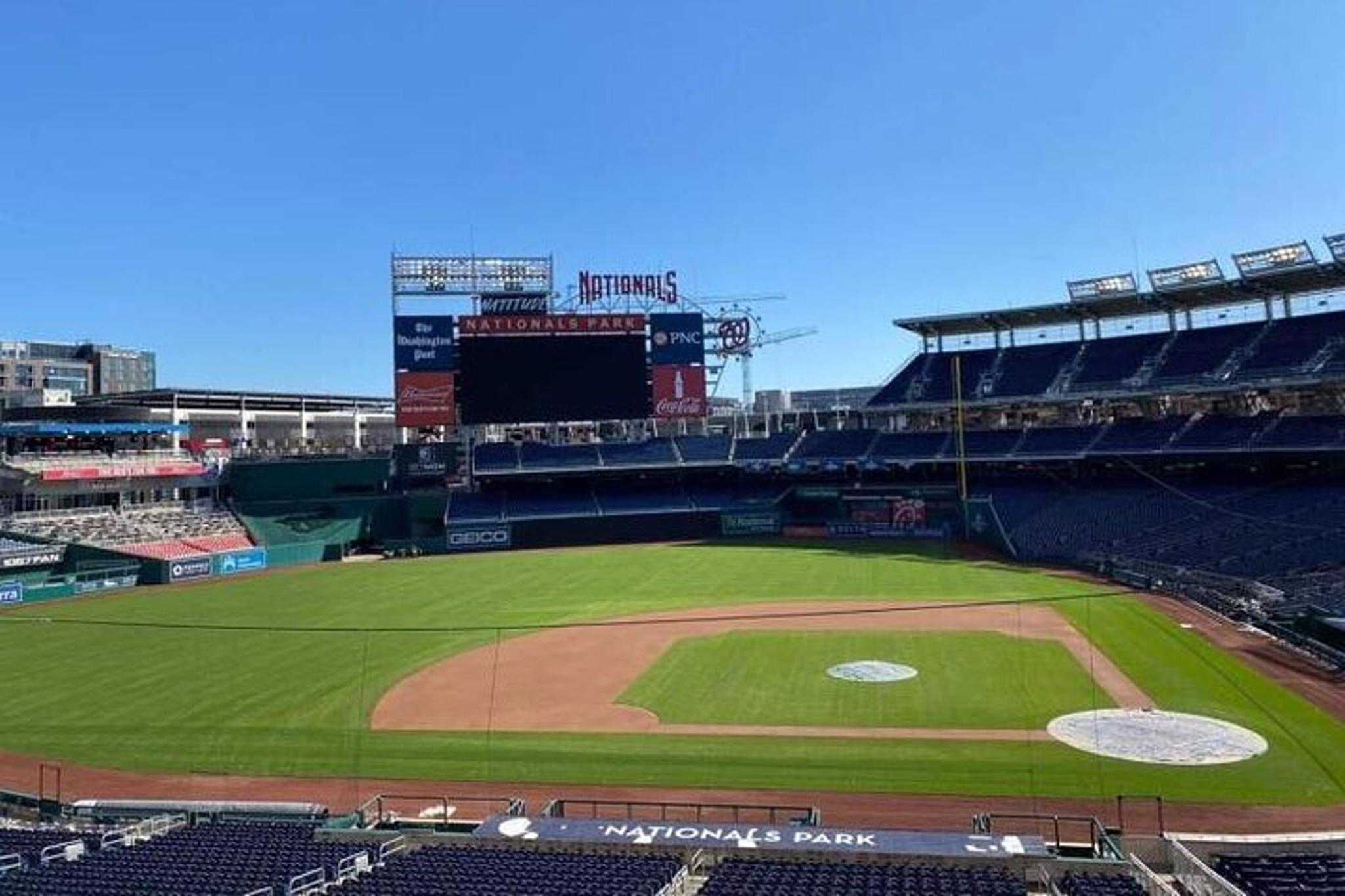 Washington Nationals Baseball Game - Image 5