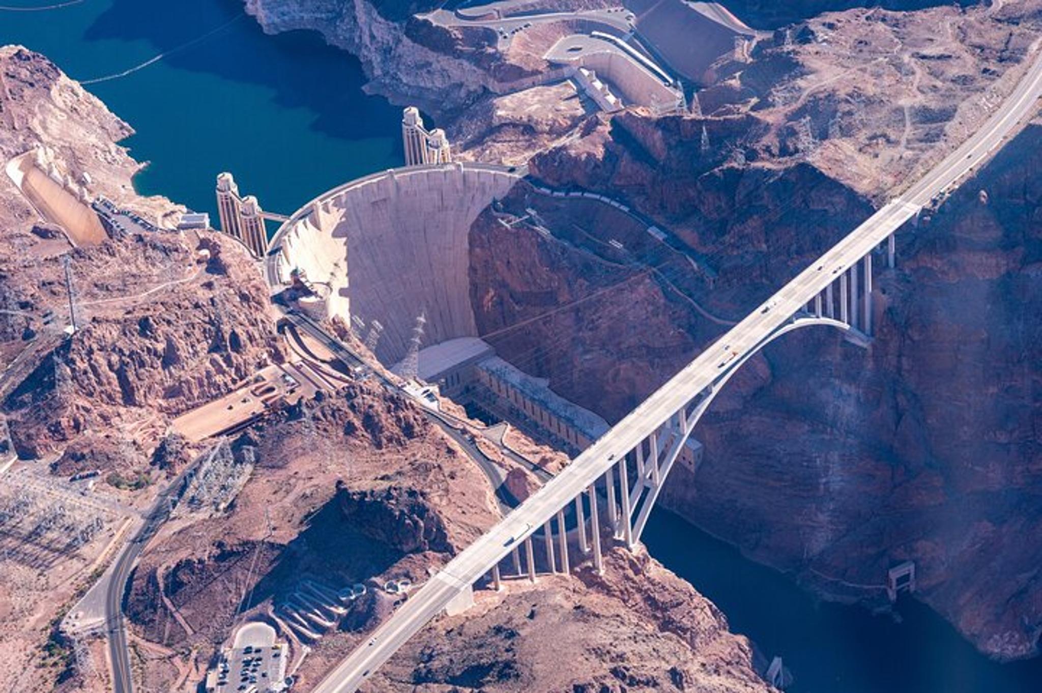 Las Vegas Helicopter Tour Over Hoover Dam - Image 3
