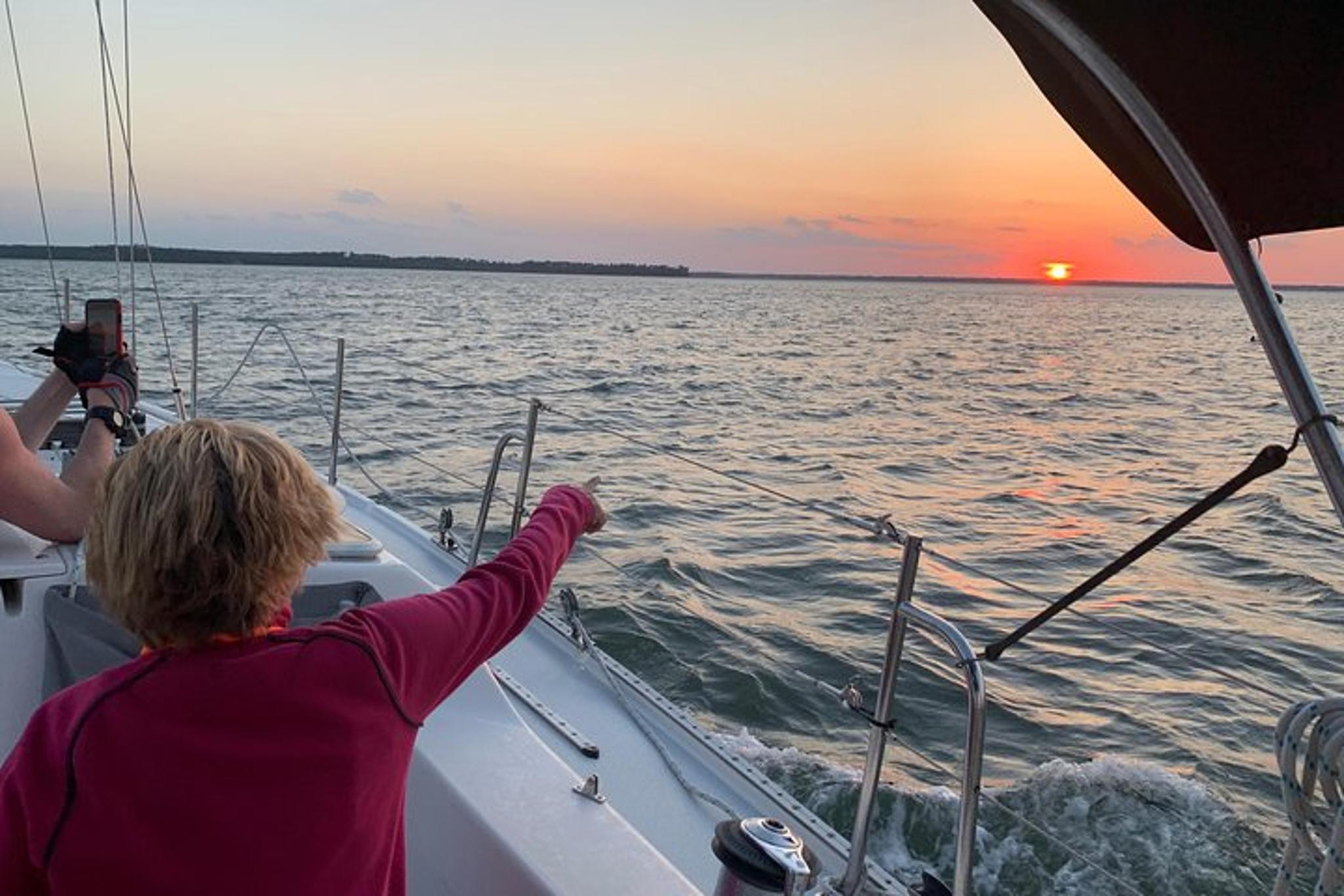 Hilton Head Sunset Sailing Tour with Dolphin Watching - Image 2