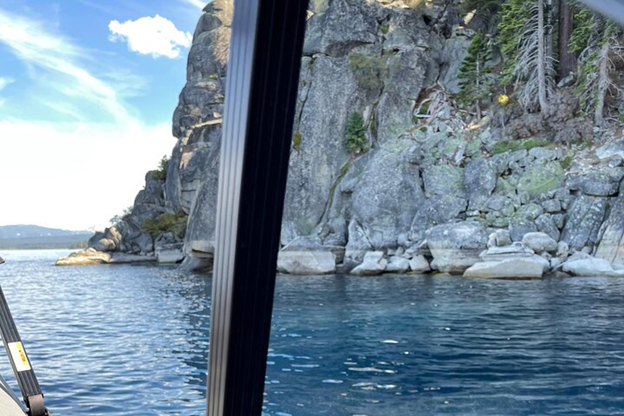 Lake Tahoe Pontoon Boat Rental 4 hr - Image 2