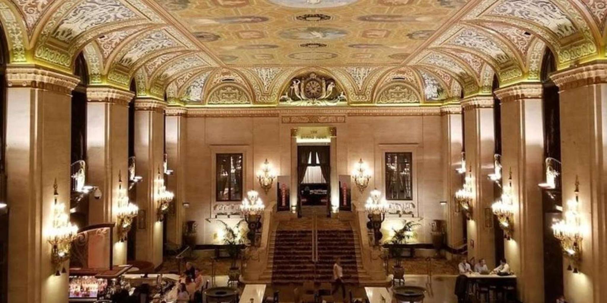 Chicago Loop Neighborhood Walking Tour - Image 4